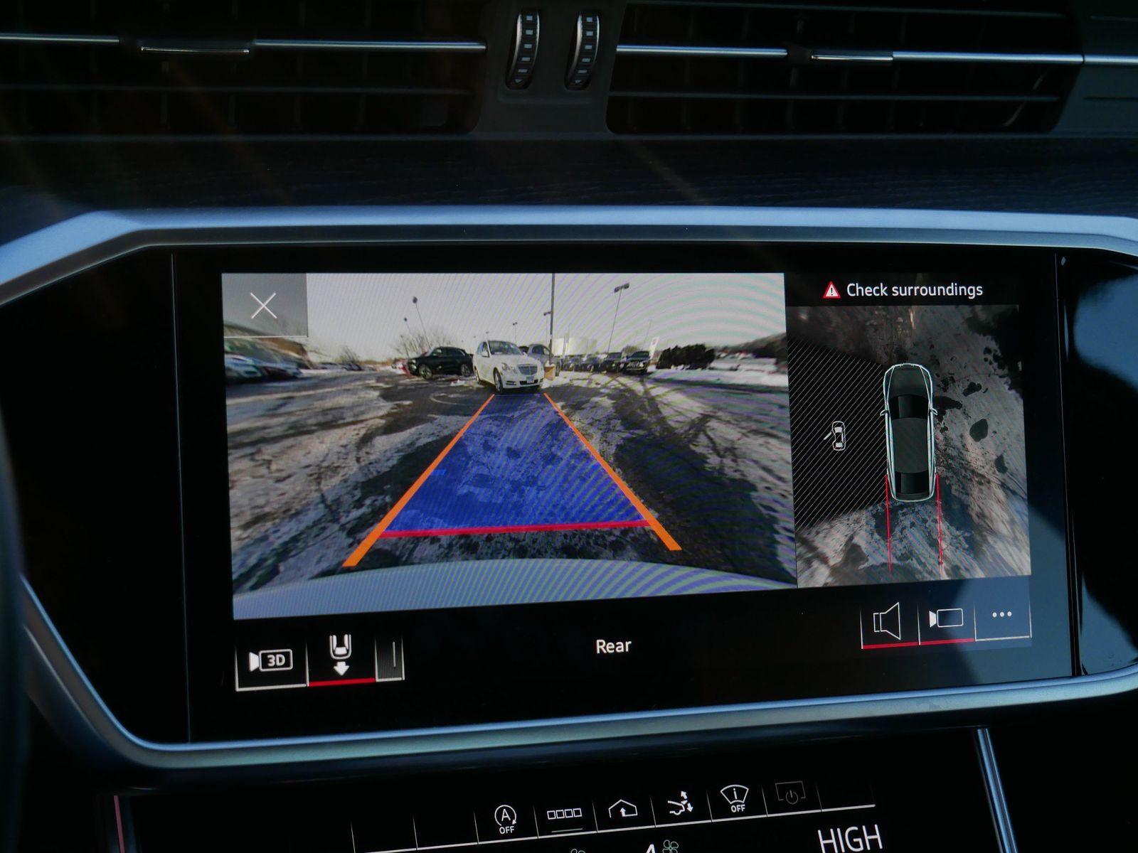 Thumbnail: 2022 Audi A7 - 22