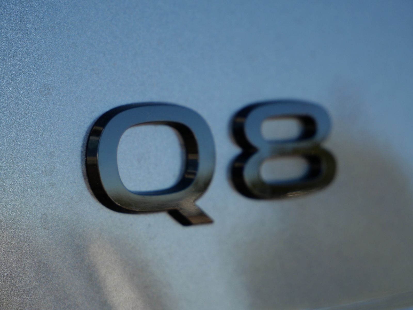Thumbnail: 2026 Audi Q8 - 10