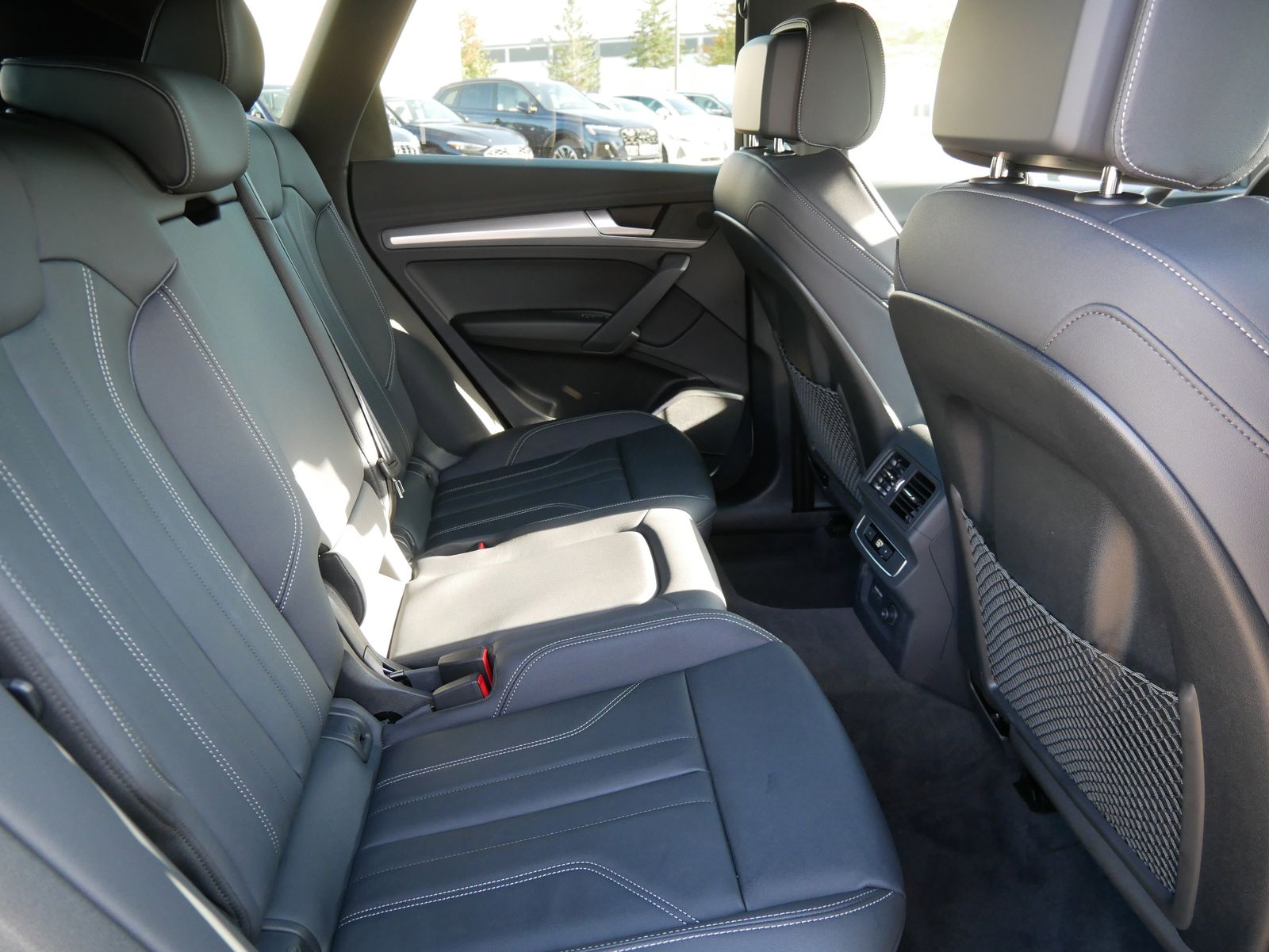 Thumbnail: 2025 Audi Q5 - 11