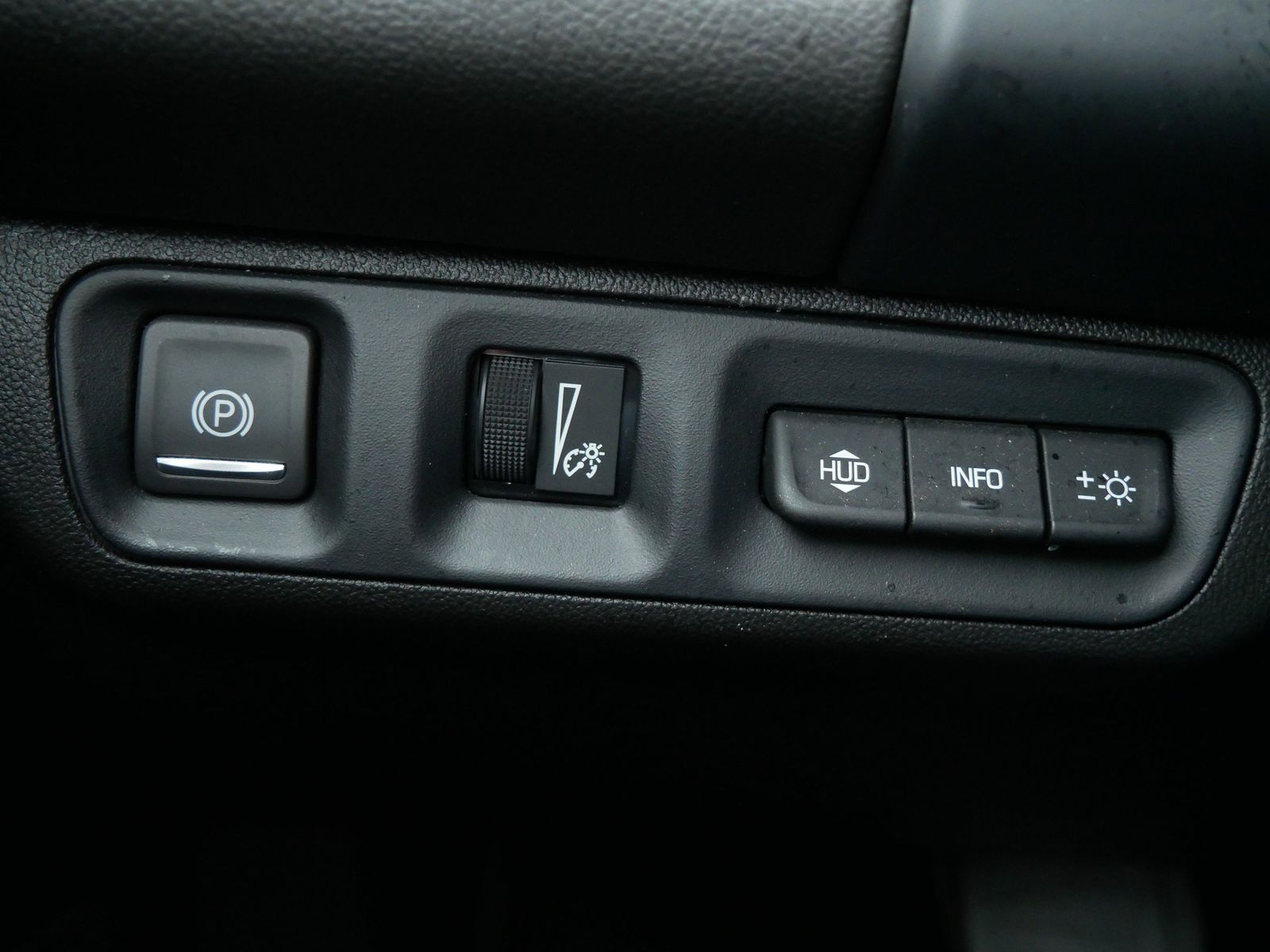 Thumbnail: 2023 GMC Acadia - 21