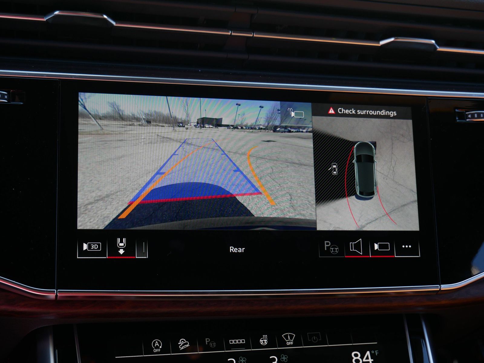 Thumbnail: 2026 Audi Q8 - 23