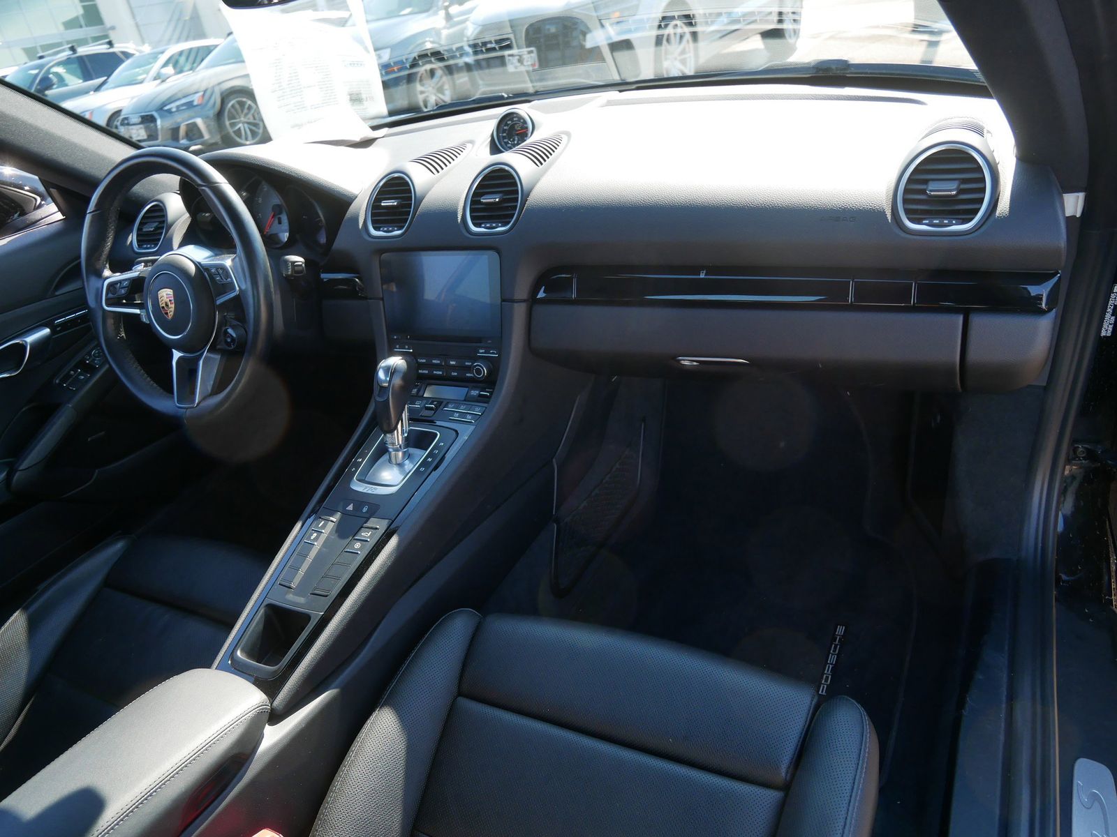 Thumbnail: 2018 Porsche 718 Cayman - 12