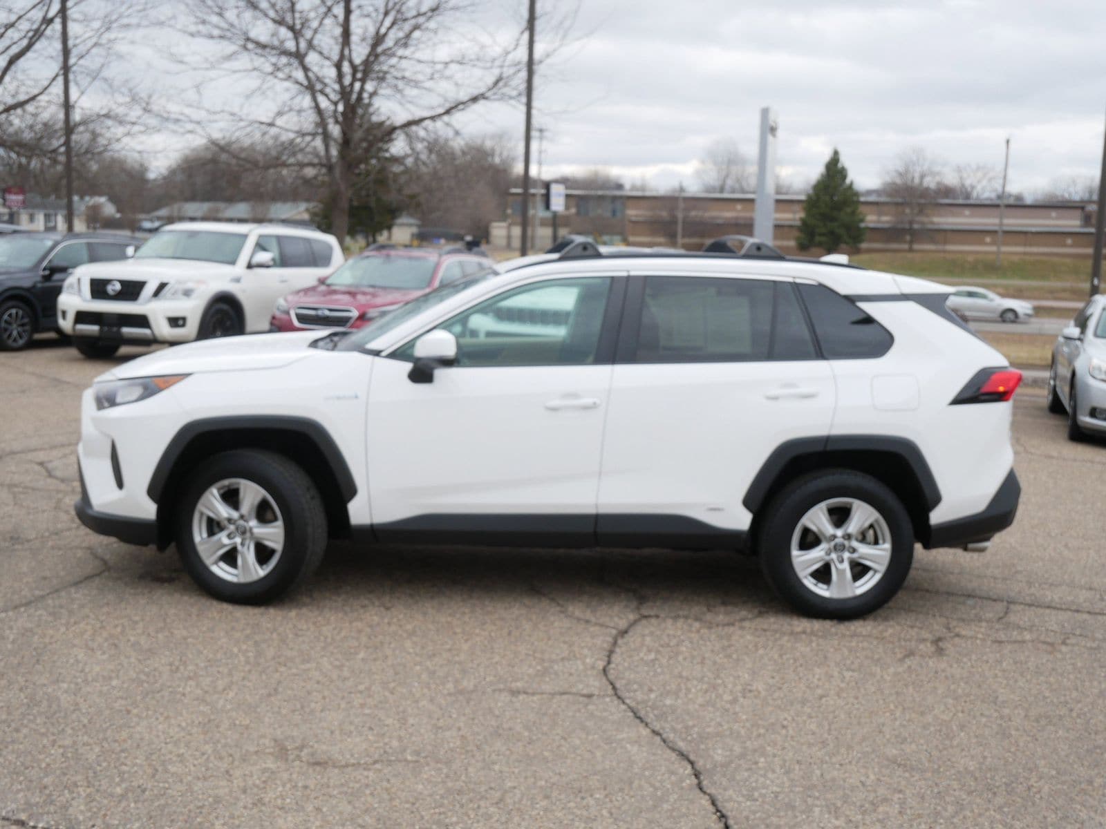 Thumbnail: 2019 Toyota RAV4 - 2