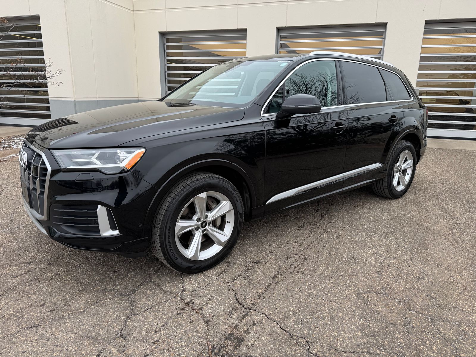 Thumbnail: 2023 Audi Q7 - 1