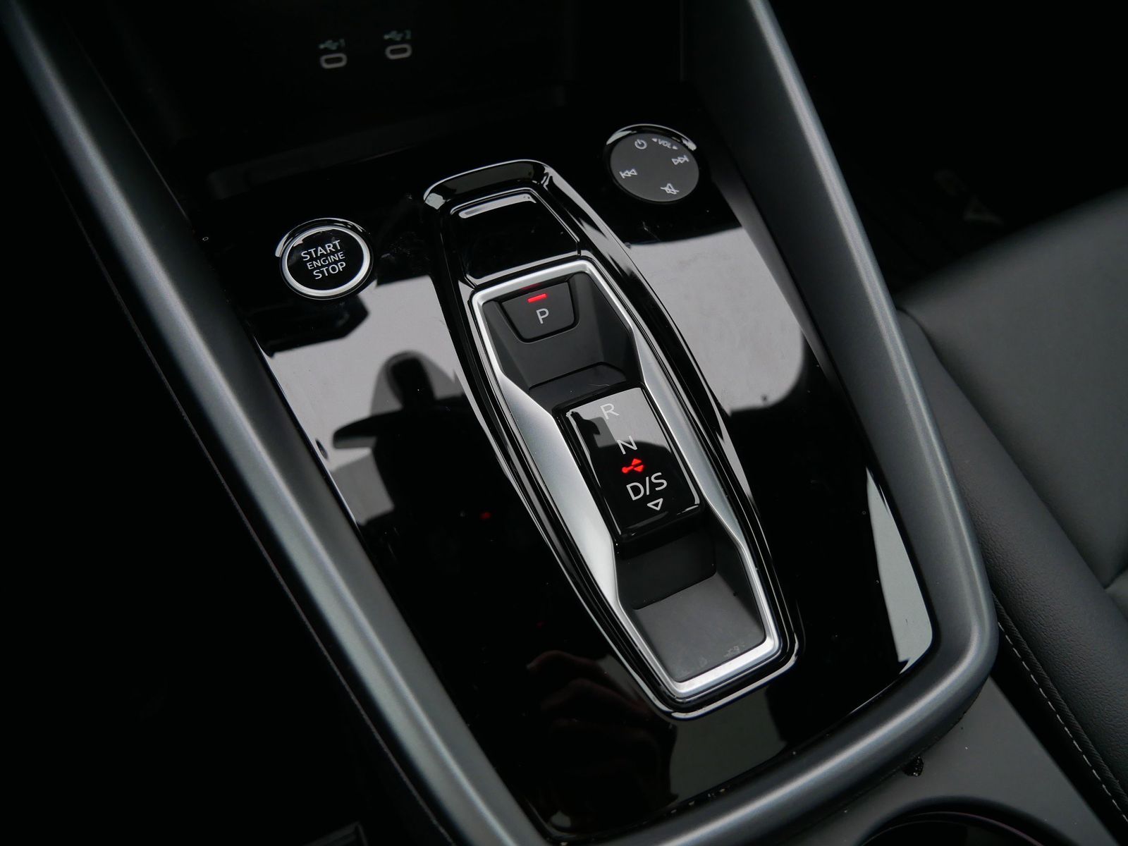 Thumbnail: 2025 Audi A3 - 21