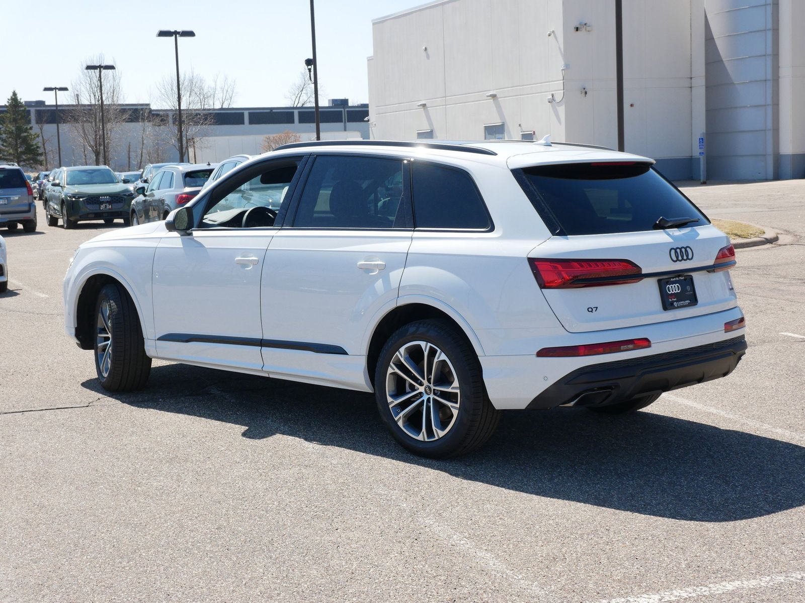 Thumbnail: 2026 Audi Q7 - 3