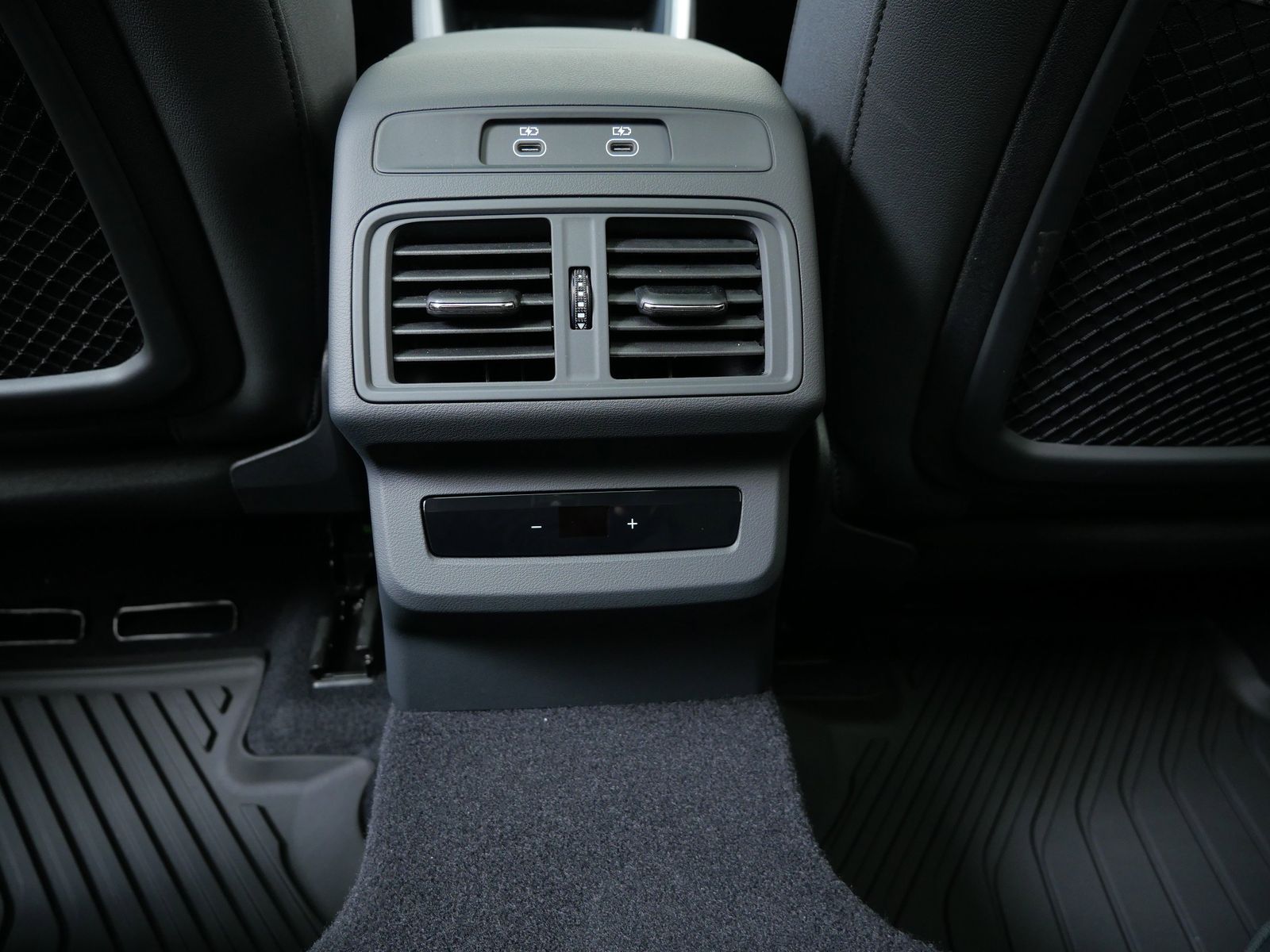 Thumbnail: 2026 Audi Q5 - 14