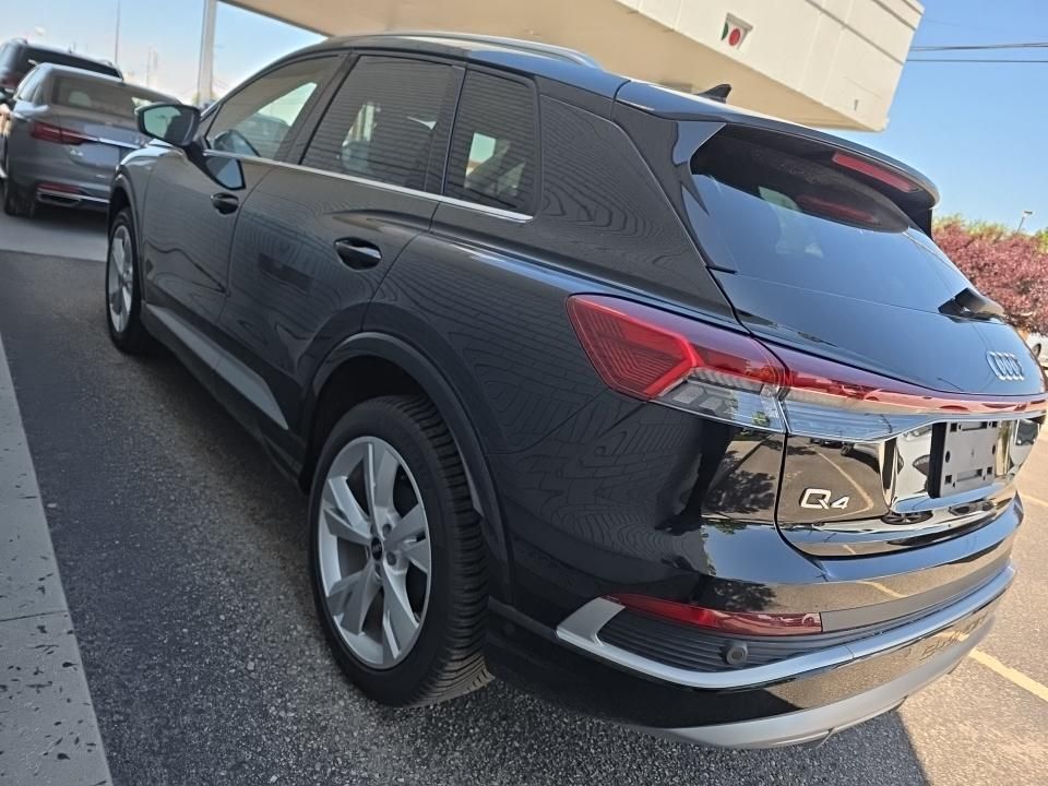 Thumbnail: 2023 Audi Q4 e-tron - 6