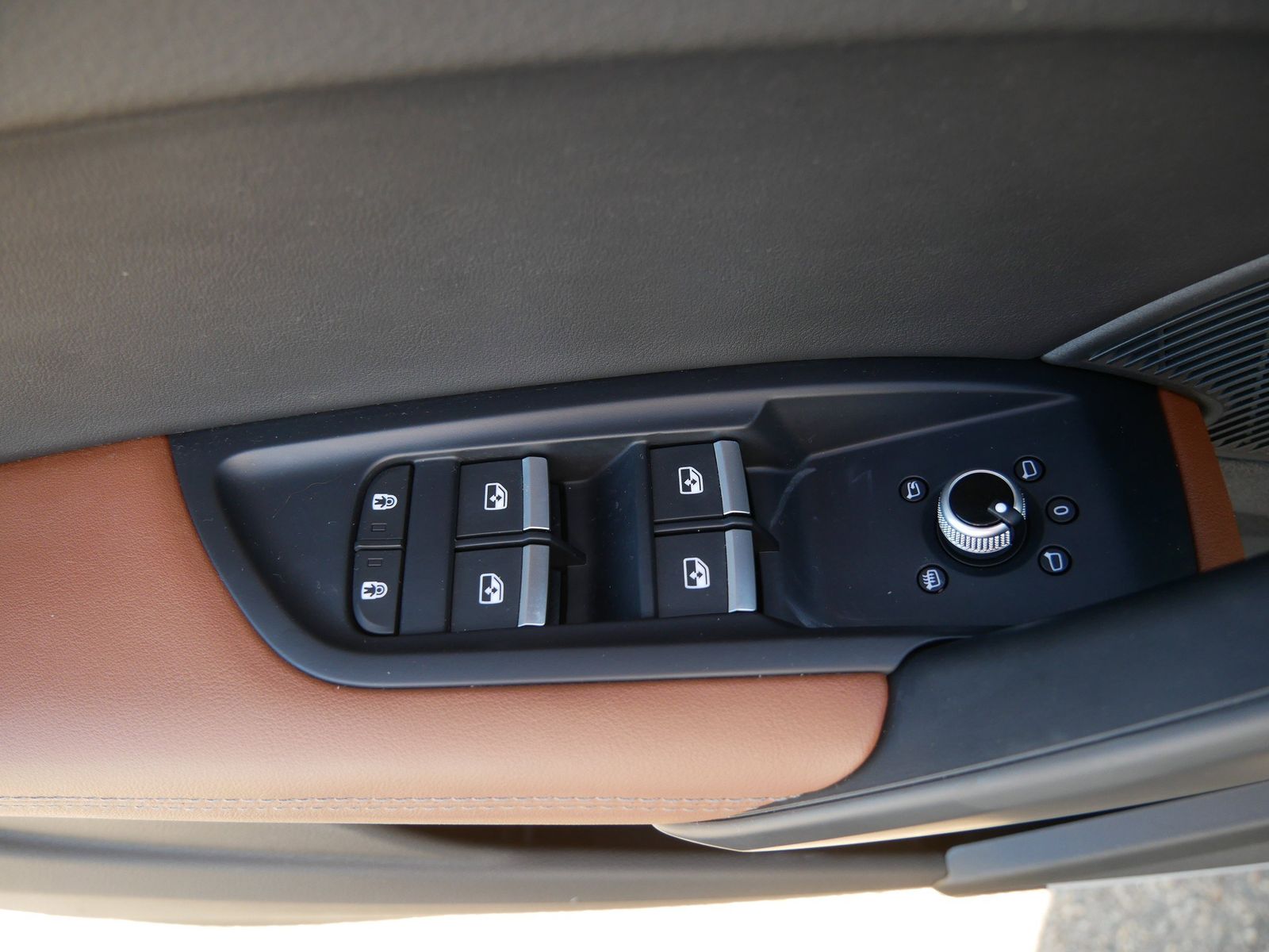 Thumbnail: 2022 Audi Q5 - 15