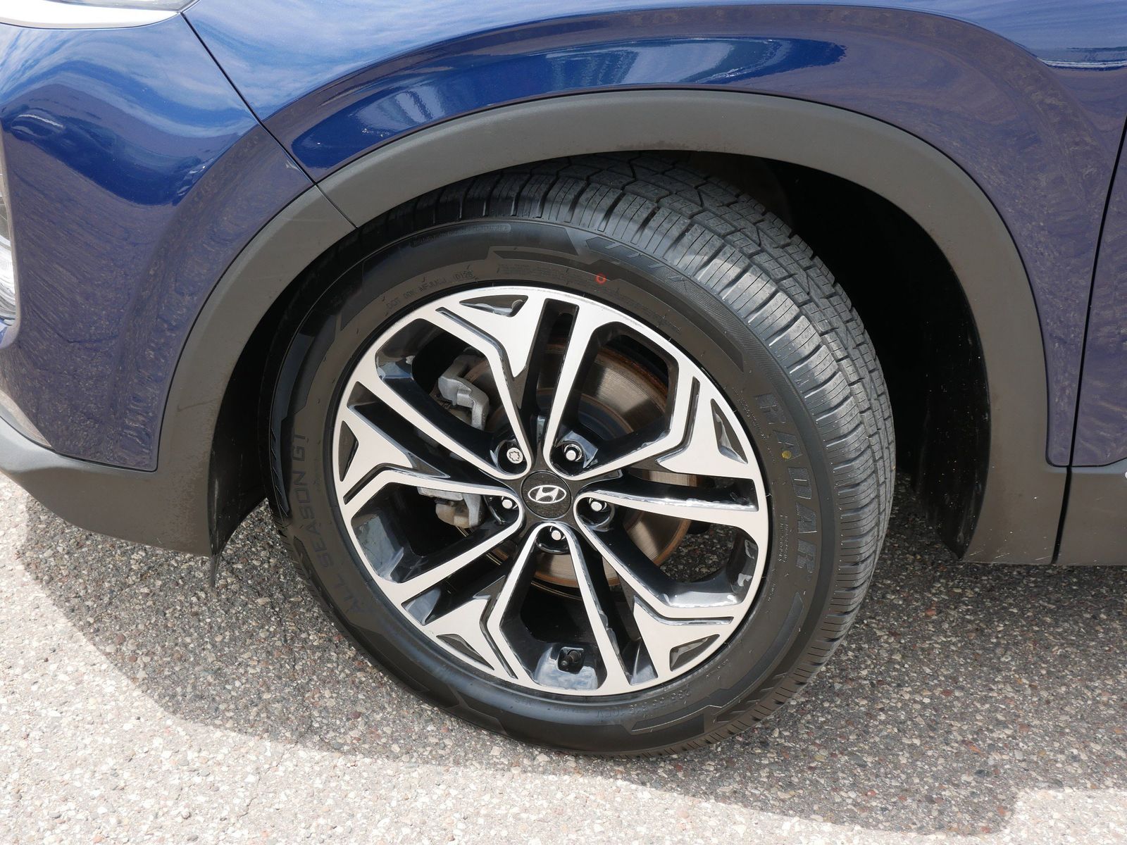 Thumbnail: 2019 Hyundai Santa Fe - 7