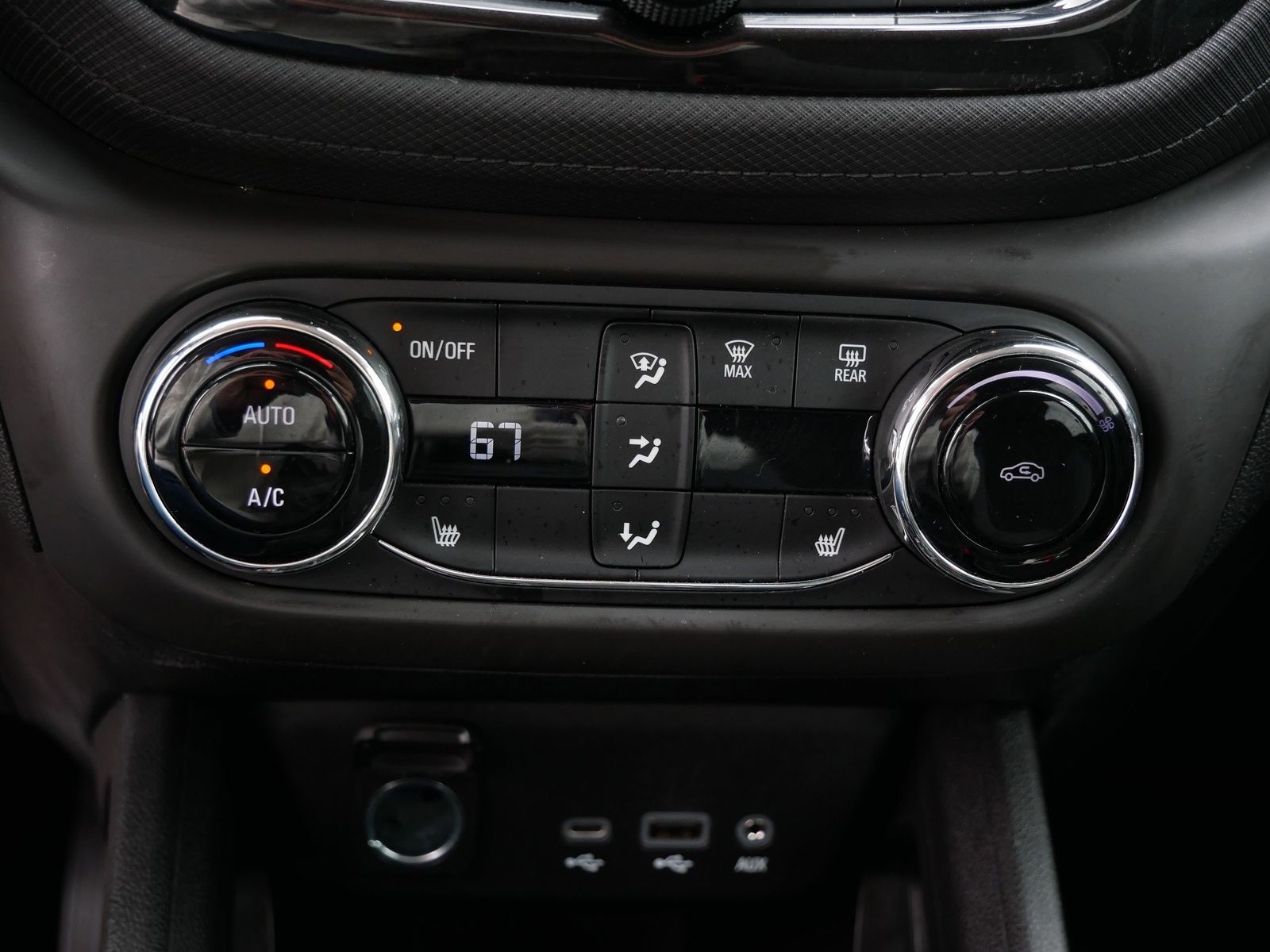 Thumbnail: 2021 Chevrolet TrailBlazer - 18