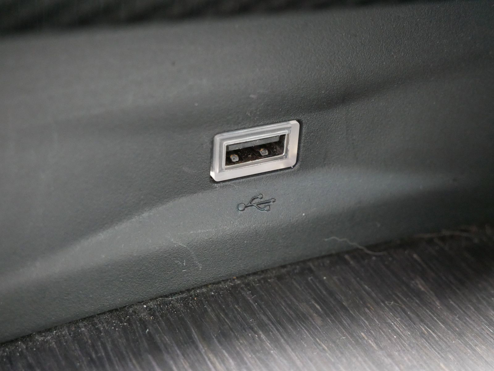 Thumbnail: 2017 Alfa Romeo Giulia - 33