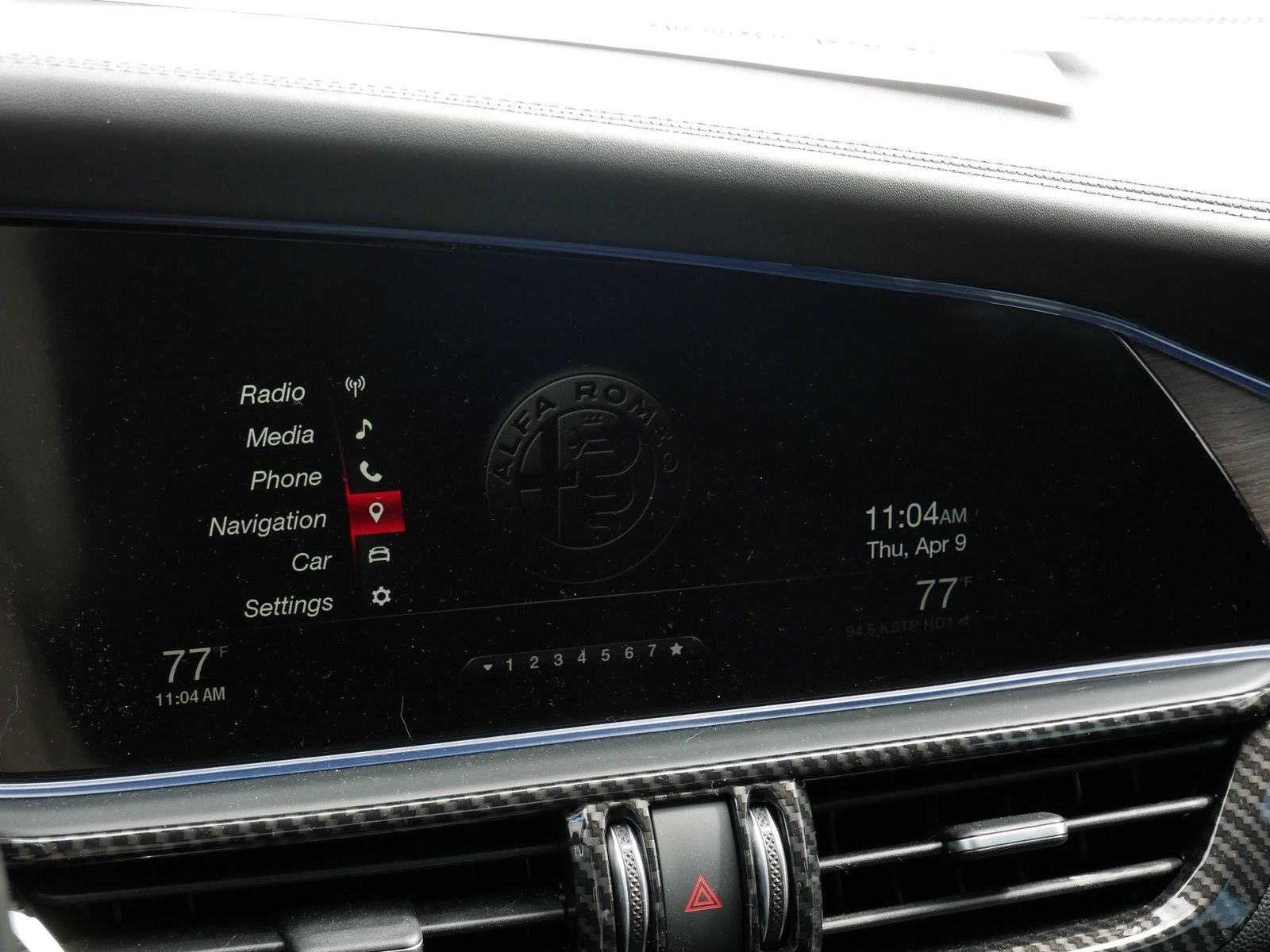 Thumbnail: 2017 Alfa Romeo Giulia - 22