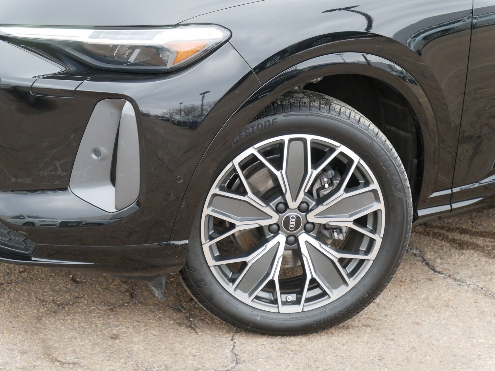 Thumbnail: 2025 Audi Q5 - 7