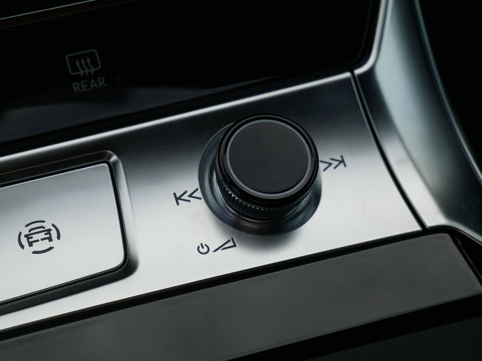 Thumbnail: 2026 Audi RS 6 - 20