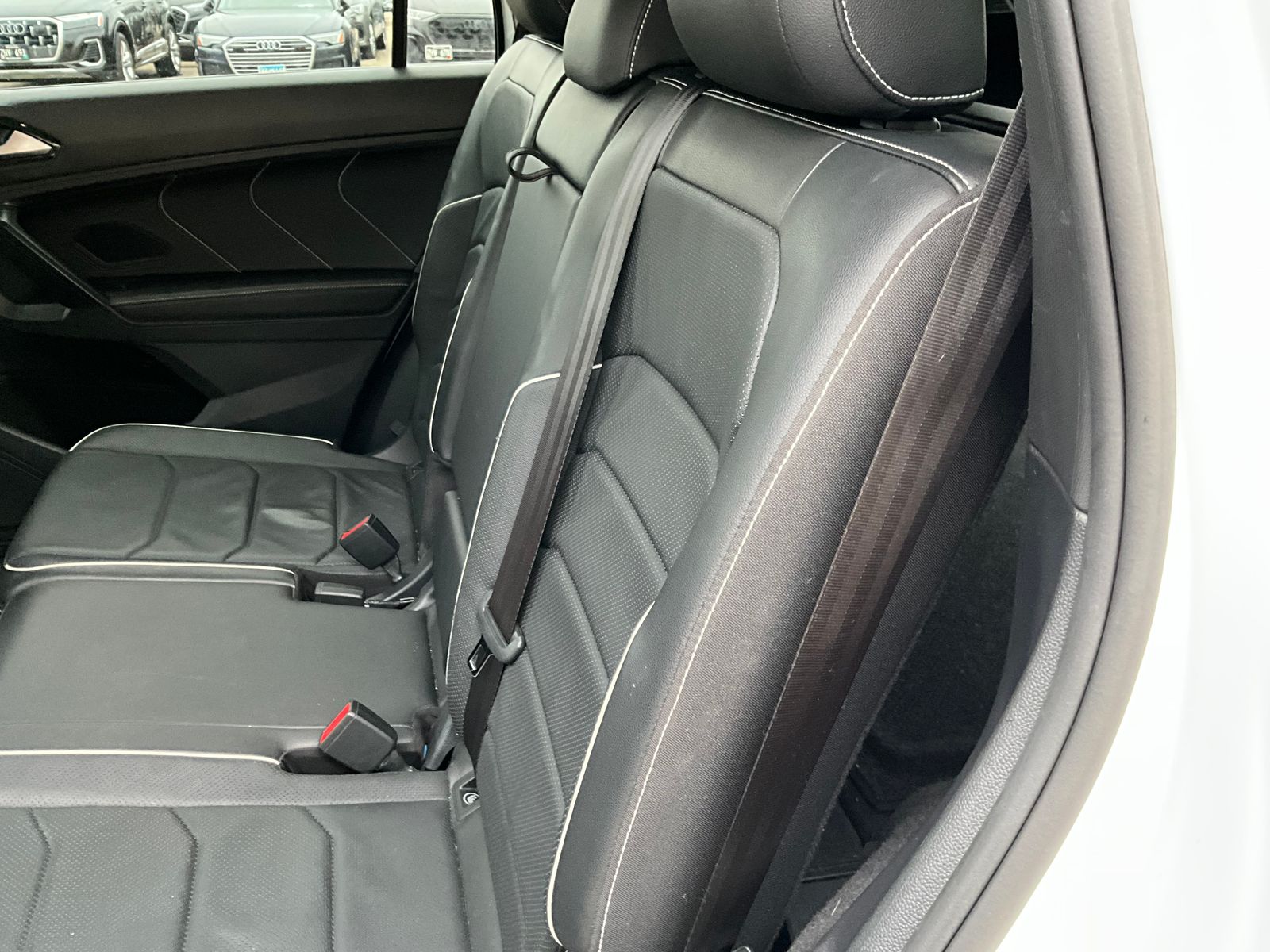 Thumbnail: 2022 Volkswagen Tiguan - 15