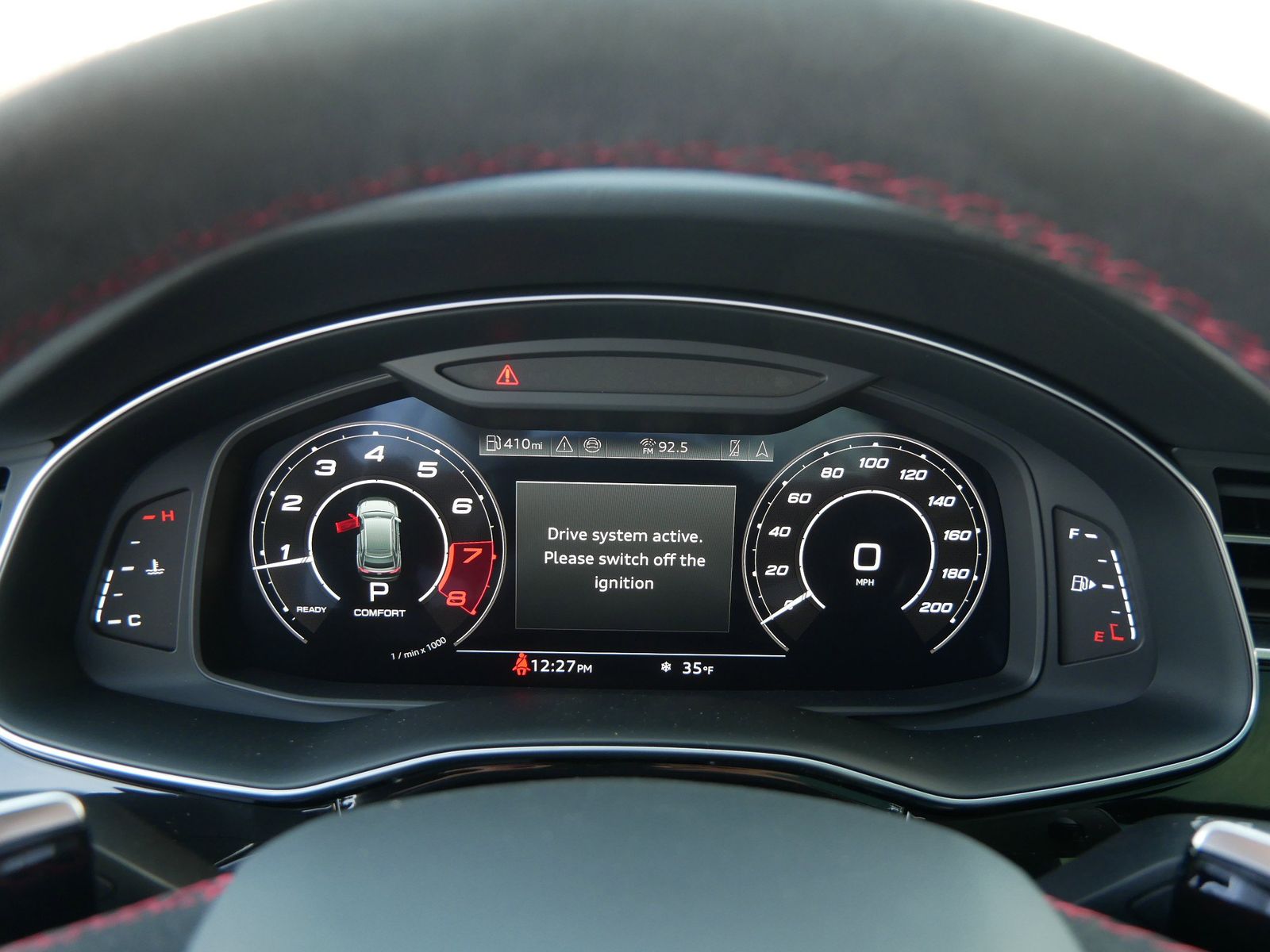 Thumbnail: 2026 Audi RS Q8 - 27