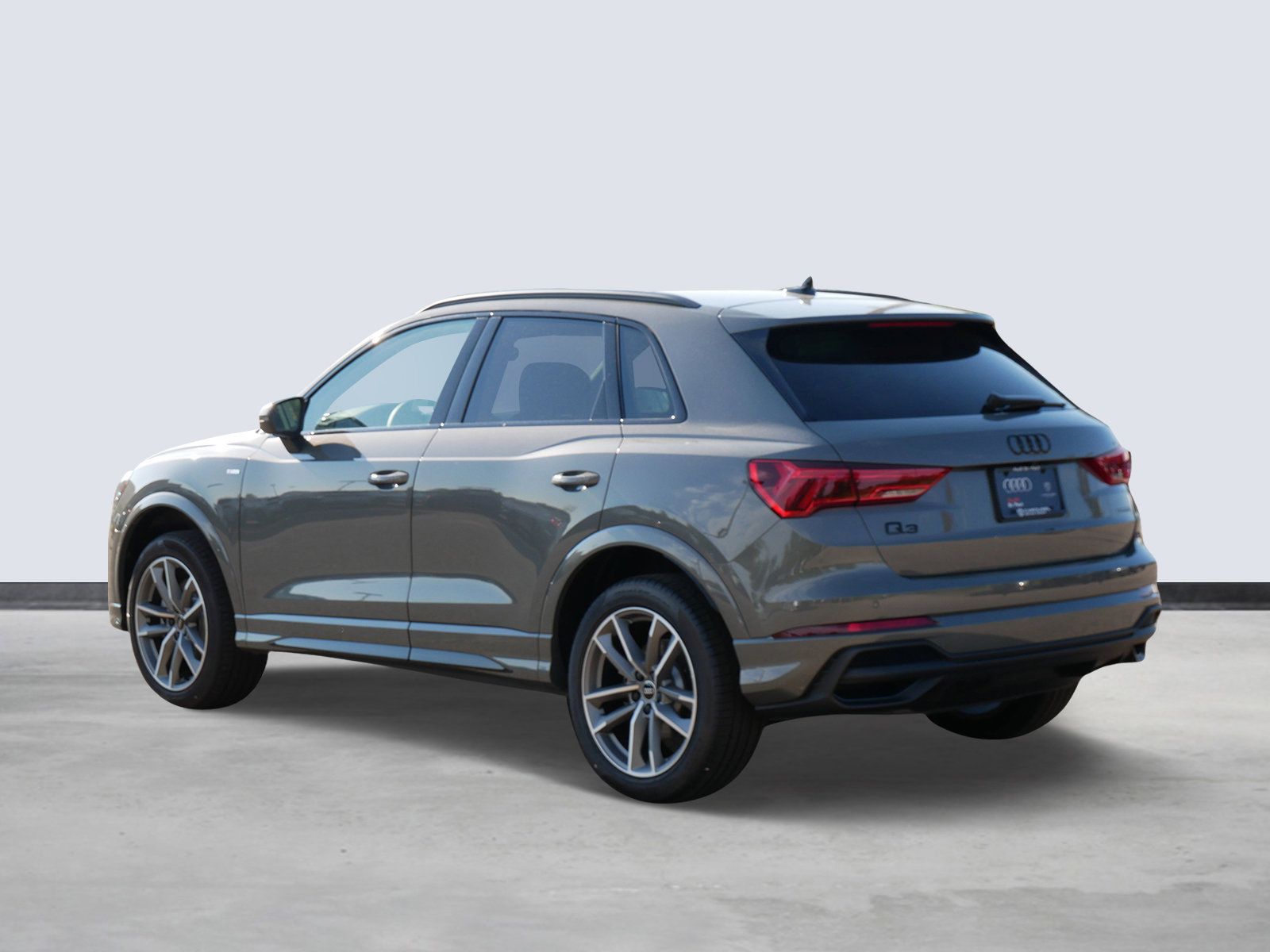 Thumbnail: 2025 Audi Q3 - 3