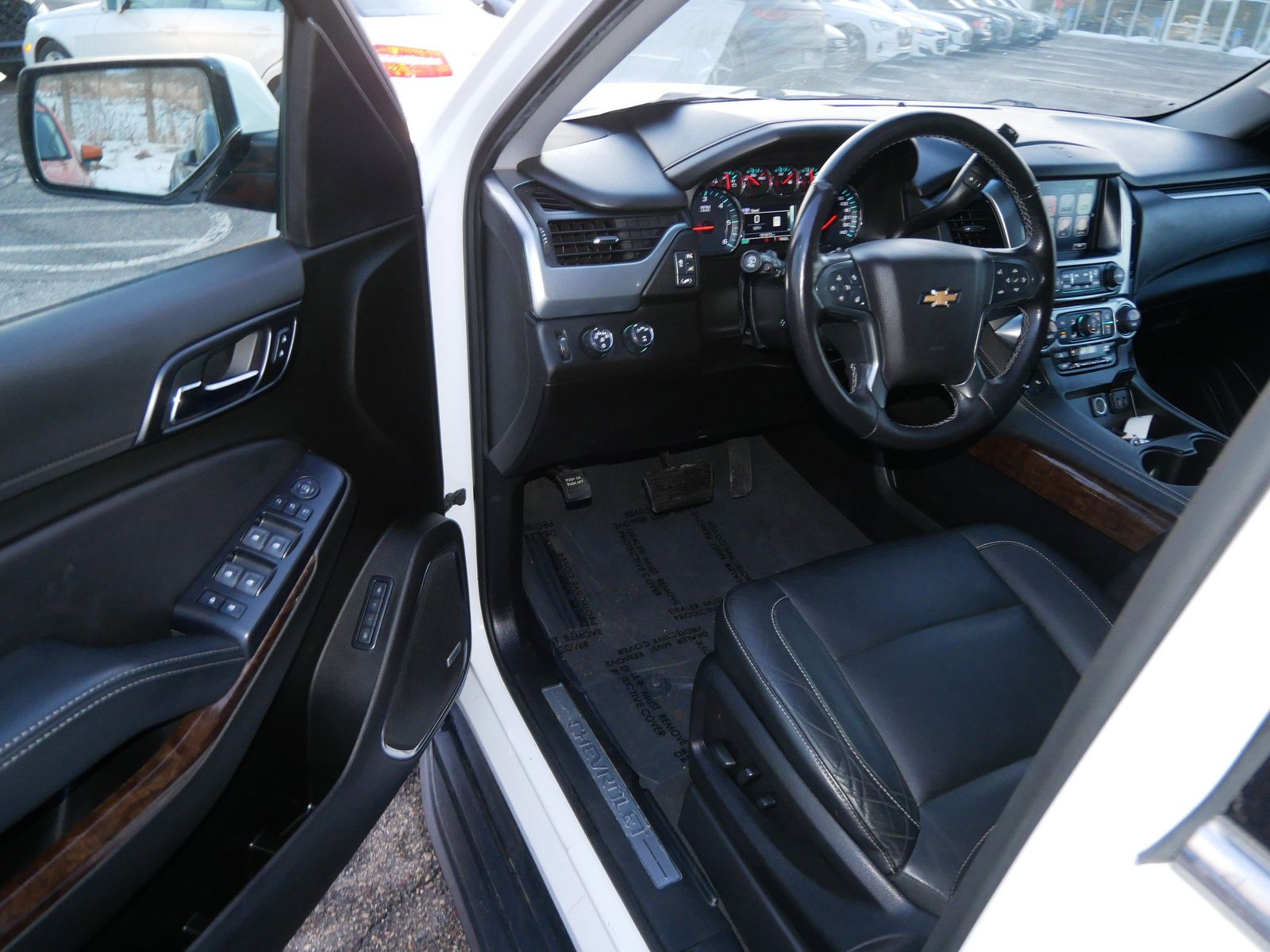 Thumbnail: 2019 Chevrolet Suburban - 9