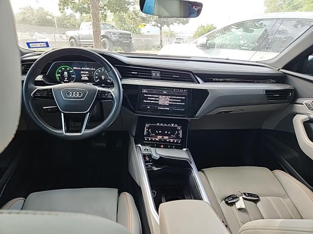 Used 2023 Audi e-tron Prestige SUV