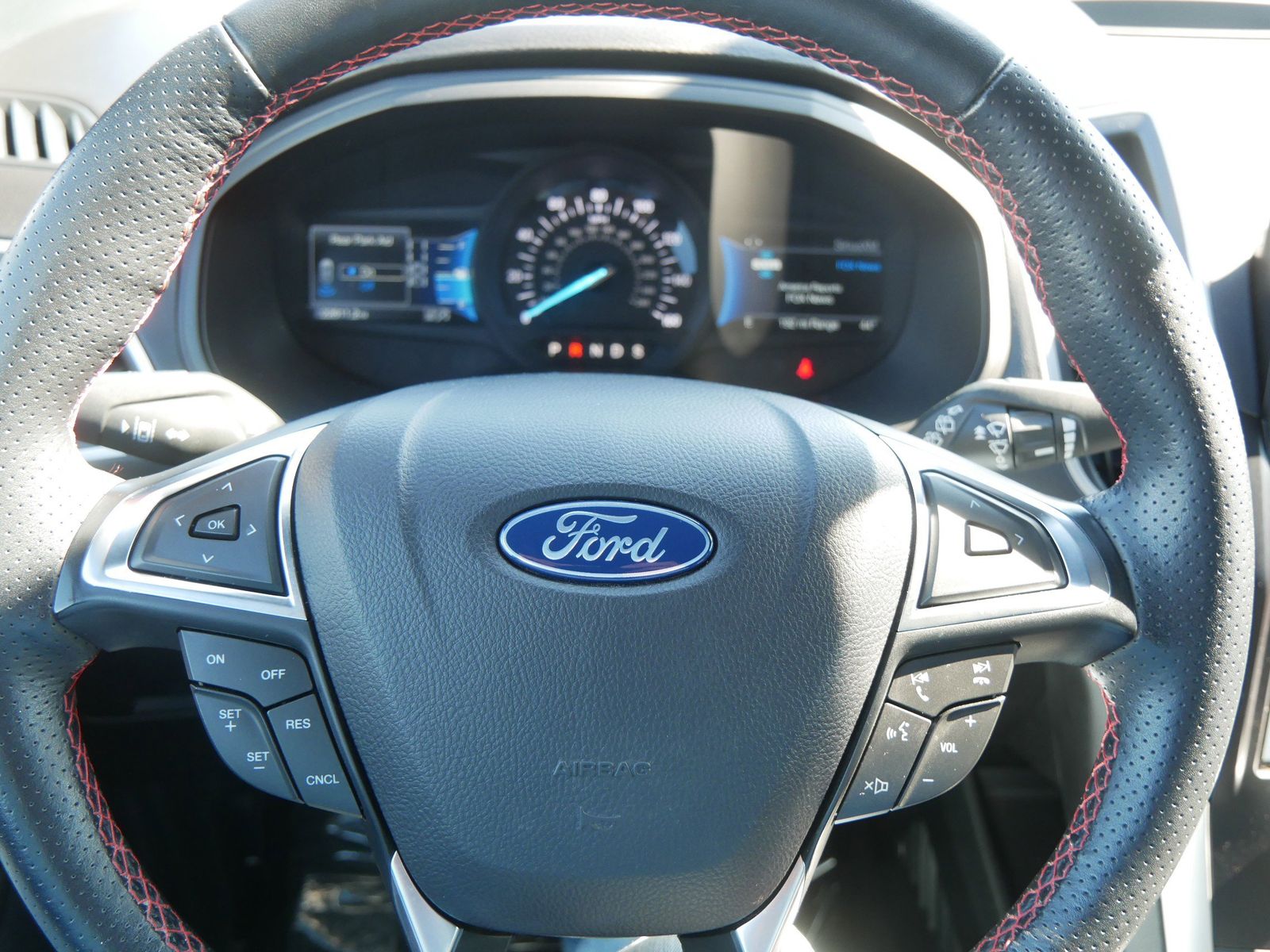 Thumbnail: 2024 Ford Edge - 26