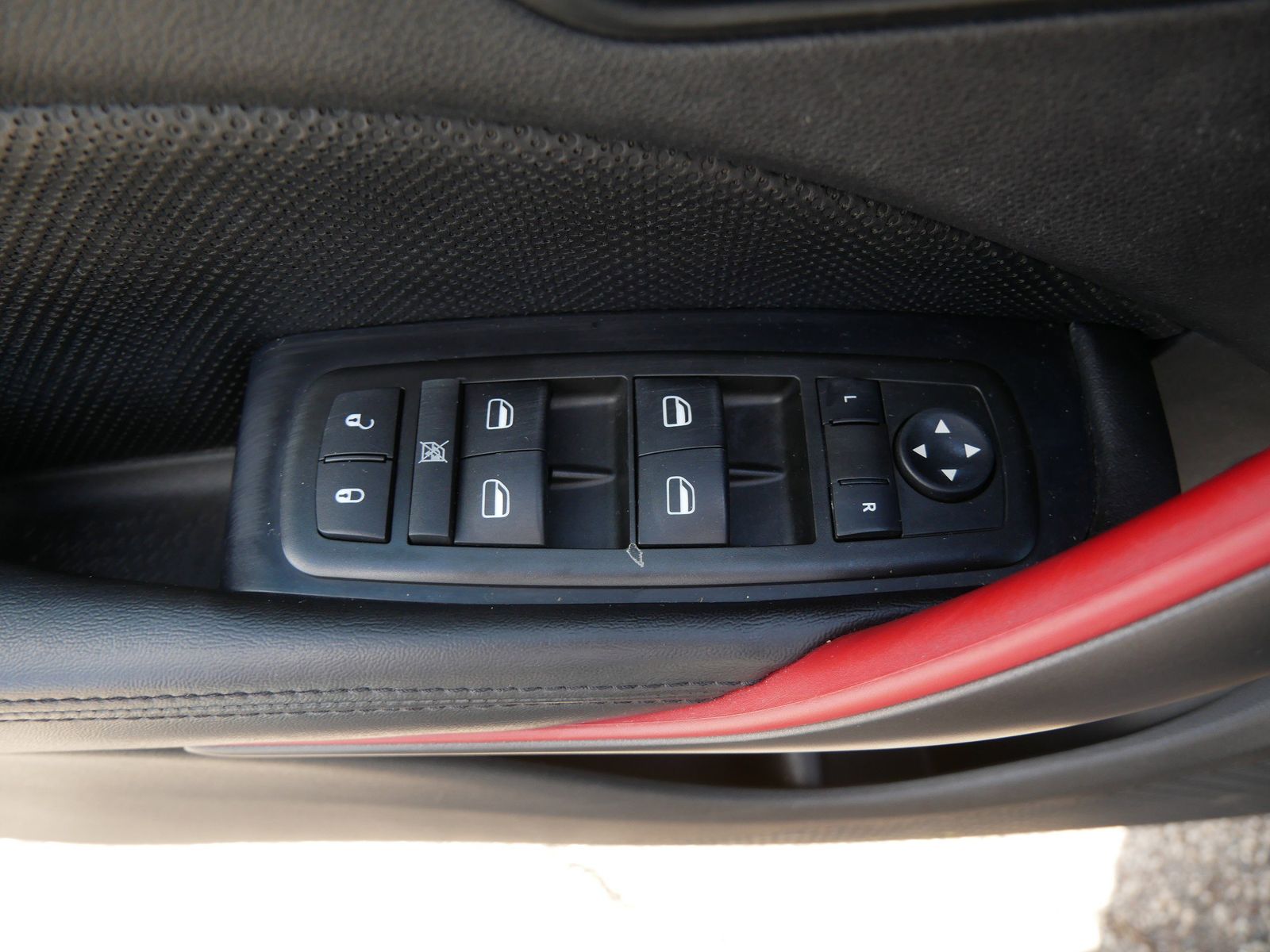 Thumbnail: 2014 Dodge Dart - 15