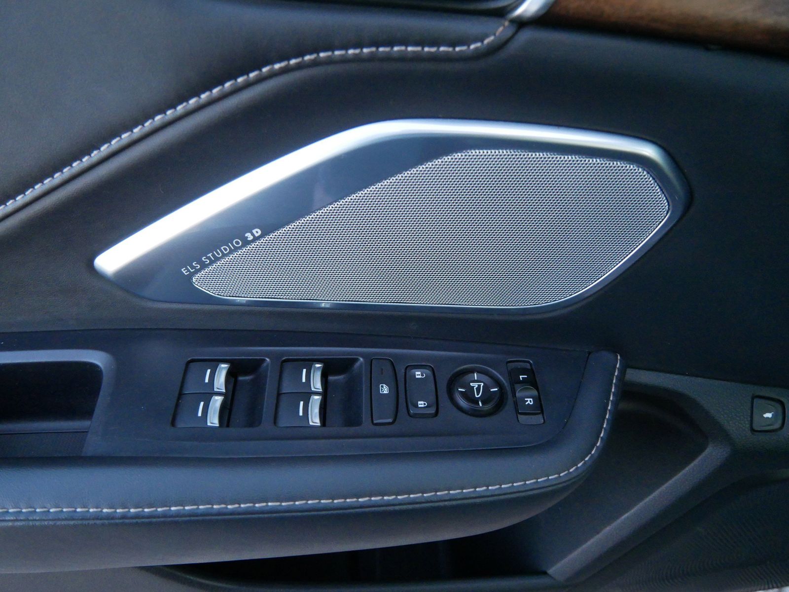 Thumbnail: 2020 Acura RDX - 15