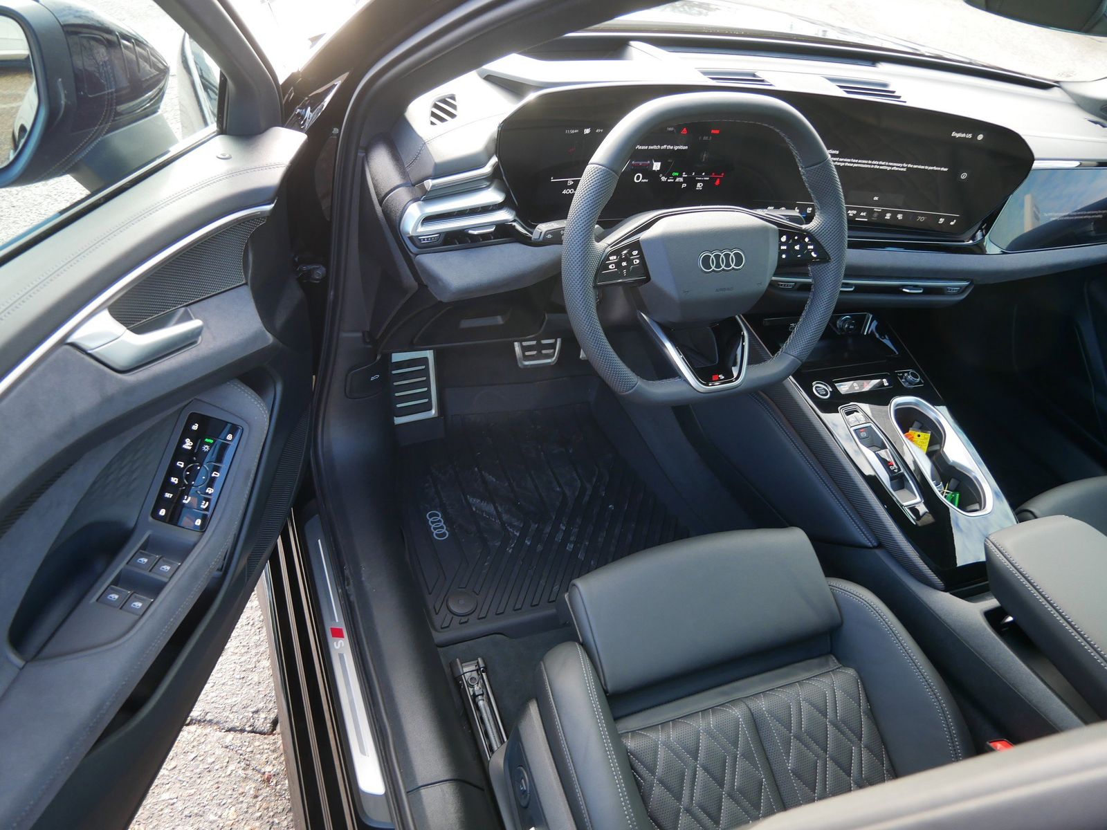 Thumbnail: 2026 Audi A6 - 10