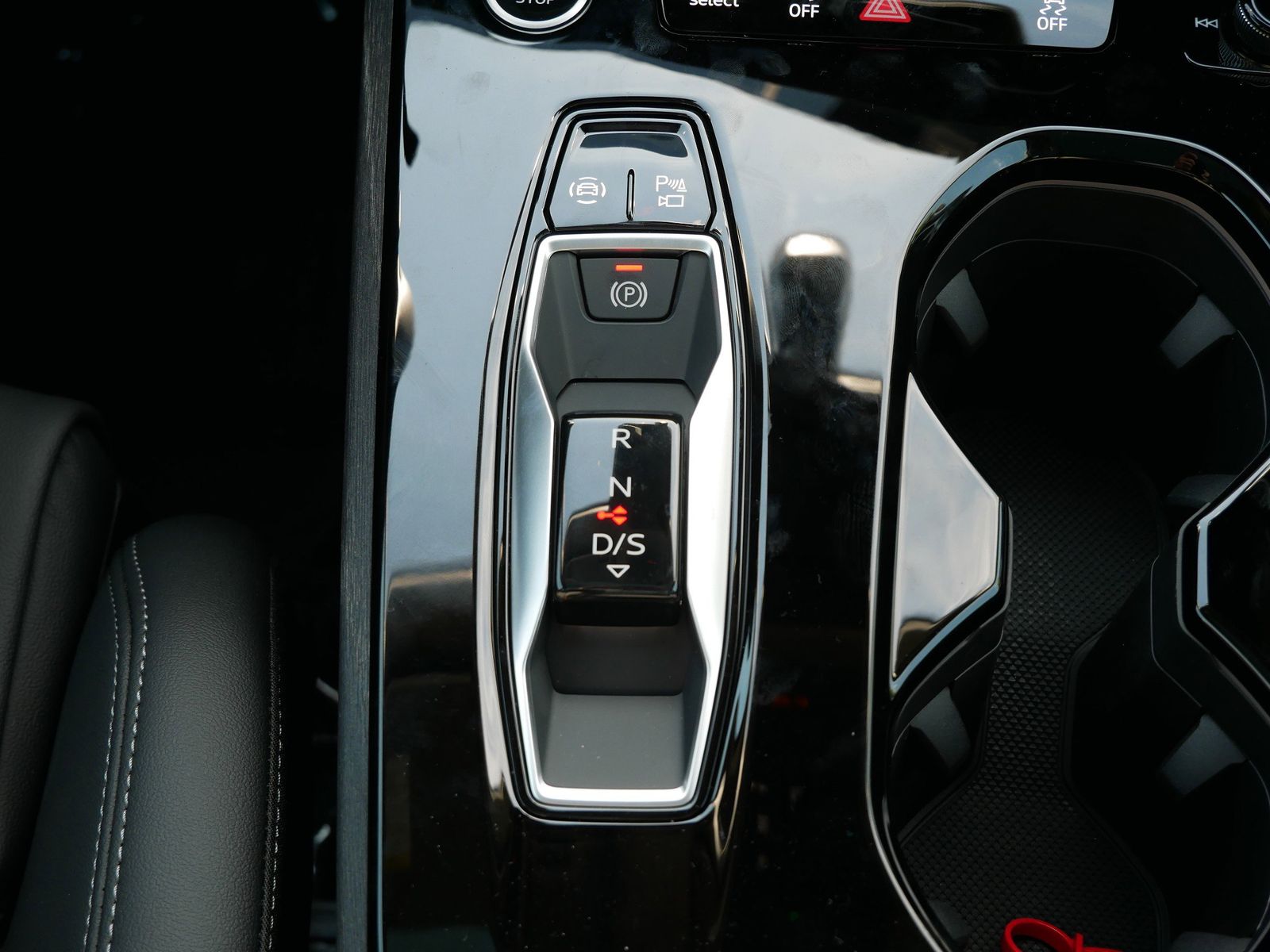 Thumbnail: 2025 Audi A5 - 14