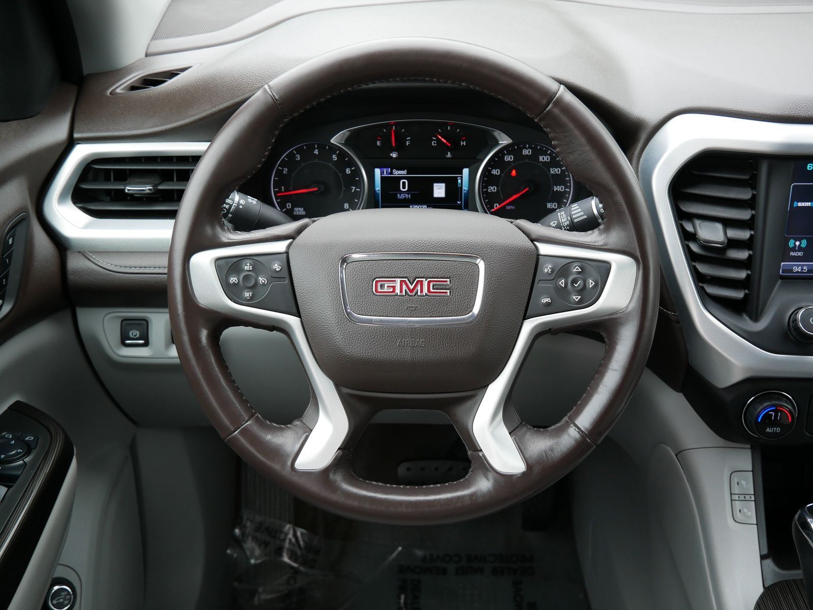 Thumbnail: 2017 GMC Acadia - 14