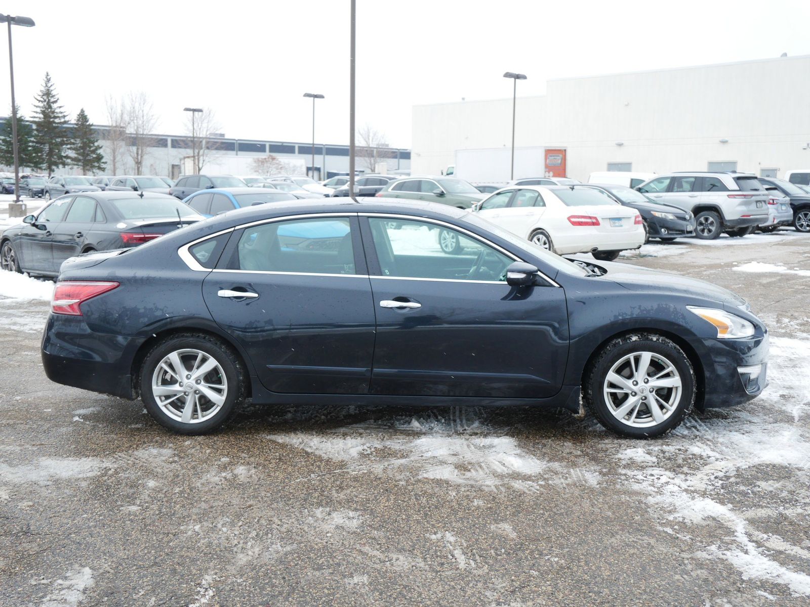 Thumbnail: 2013 Nissan Altima - 5