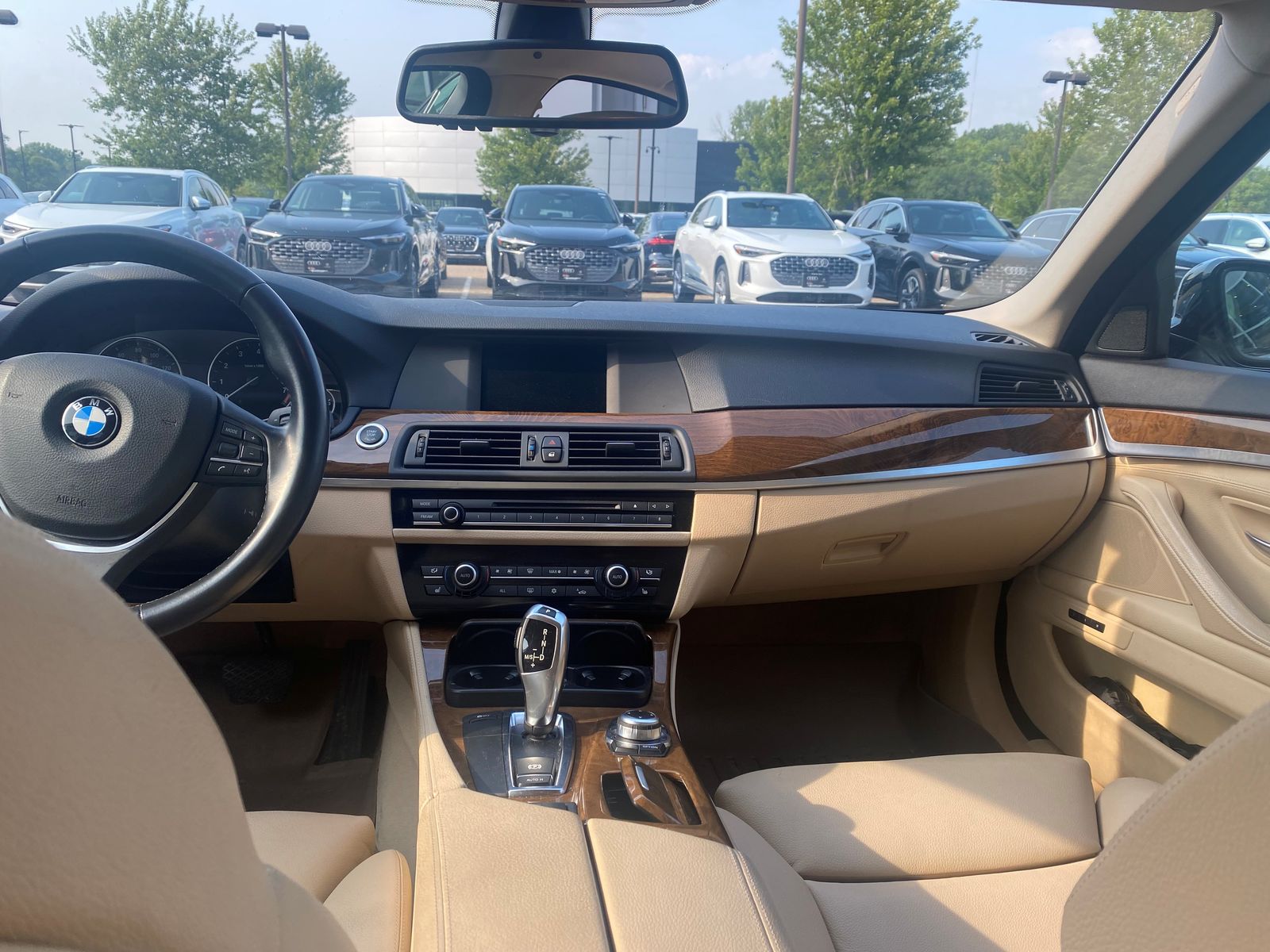 Thumbnail: 2011 BMW 5 Series - 7