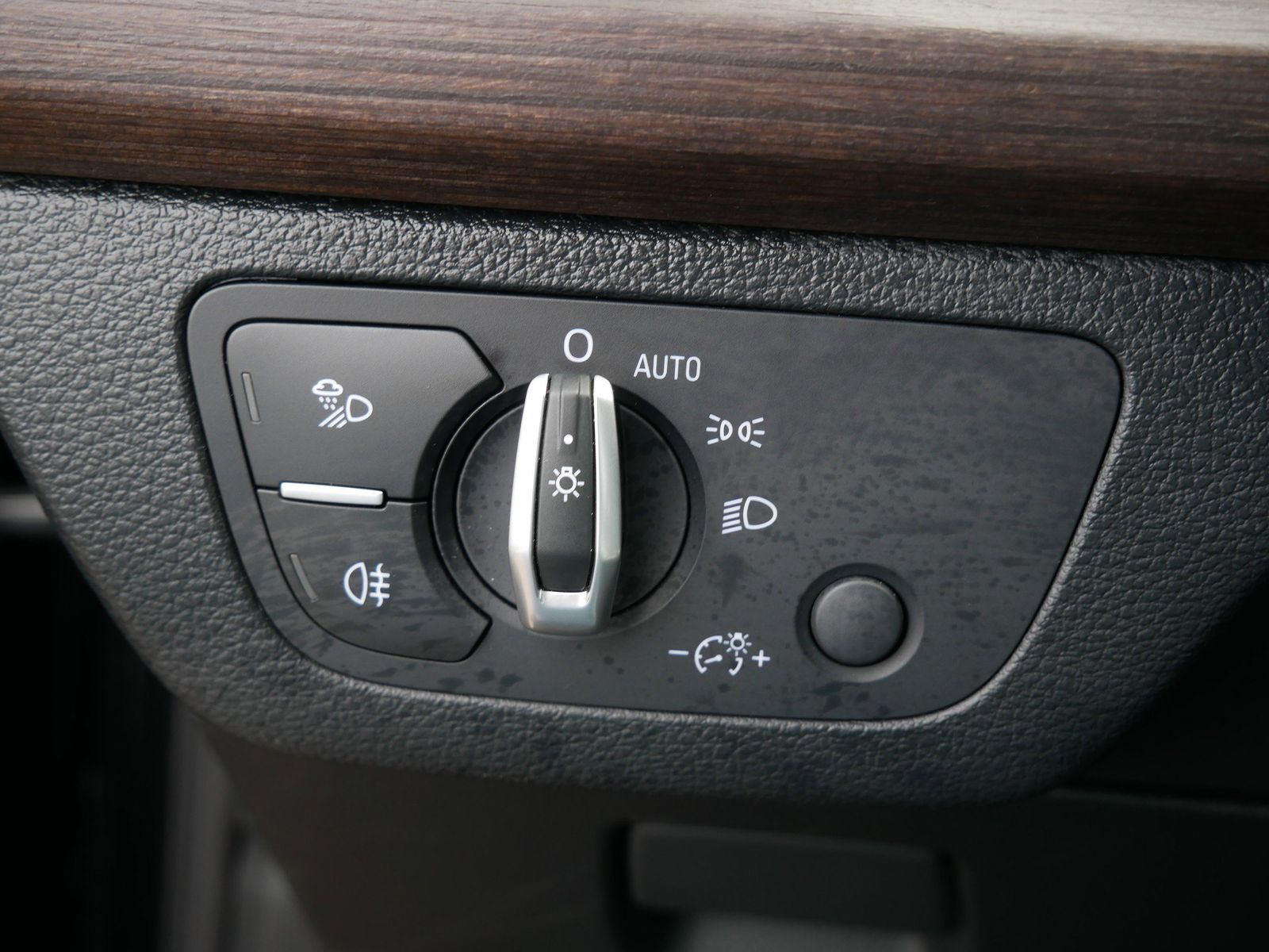 Thumbnail: 2024 Audi Q5 - 26