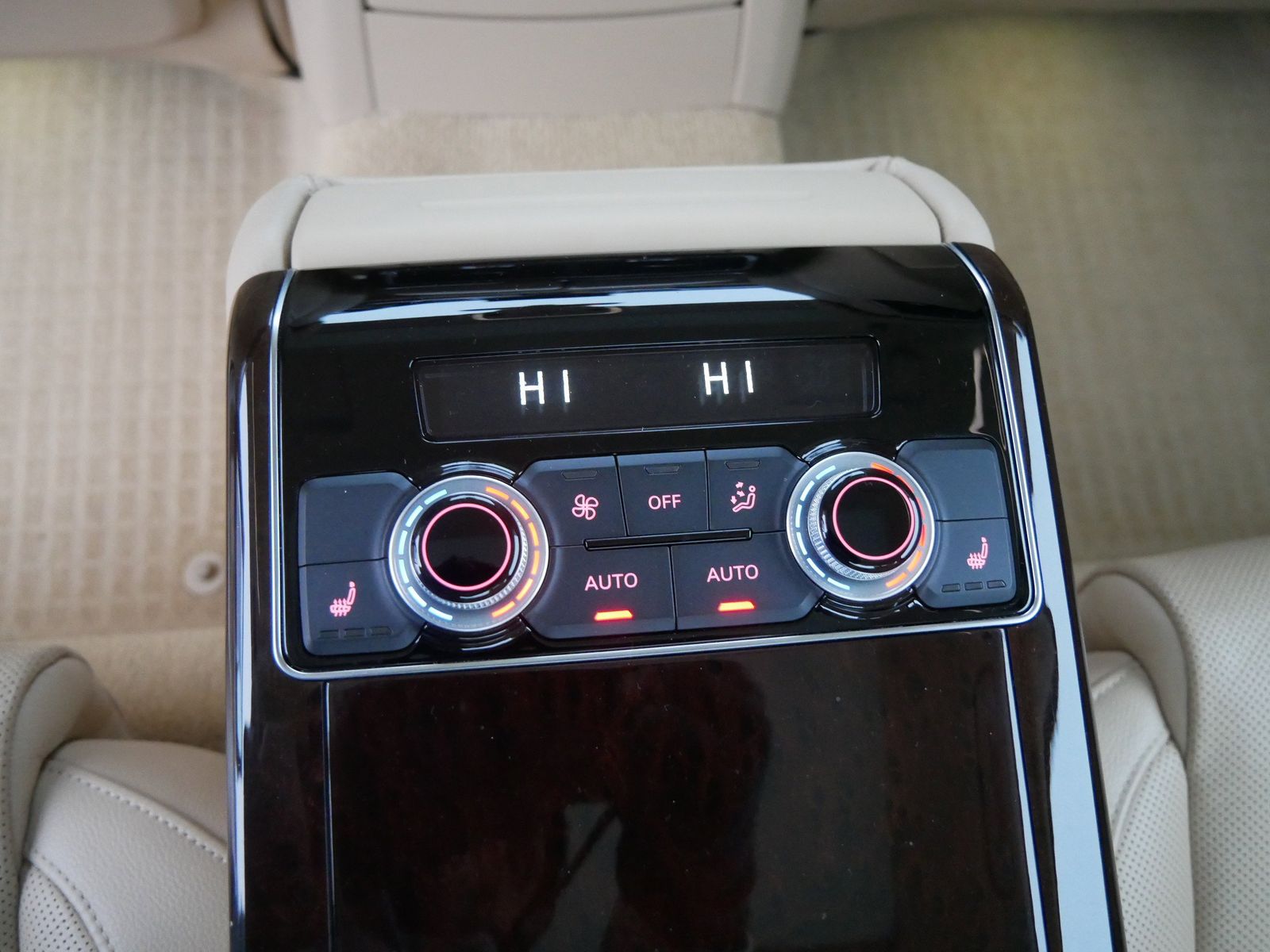 Thumbnail: 2018 Audi A8 - 12