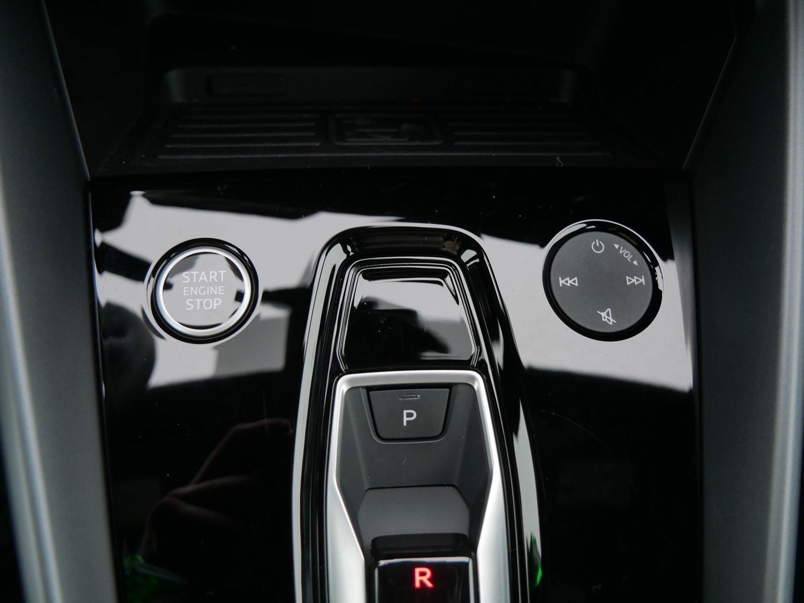 Thumbnail: 2025 Audi A3 - 25