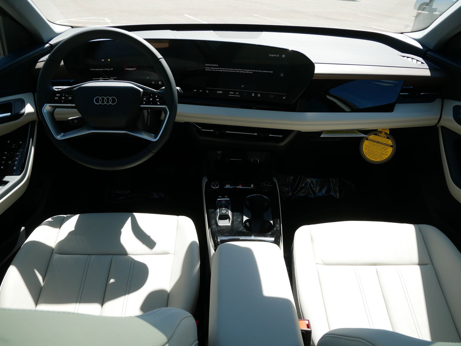 Thumbnail: 2025 Audi Q6 e-tron - 11