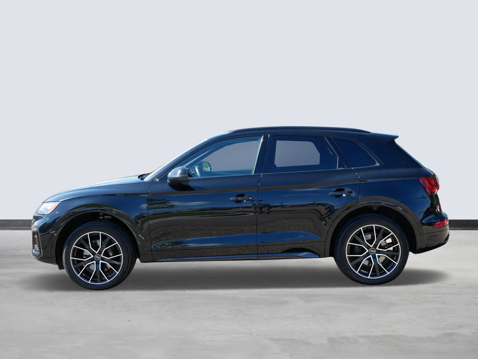 Used 2021 Audi SQ5 Premium Plus with VIN WA1B4AFY5M2043821 for sale in Maplewood, MN