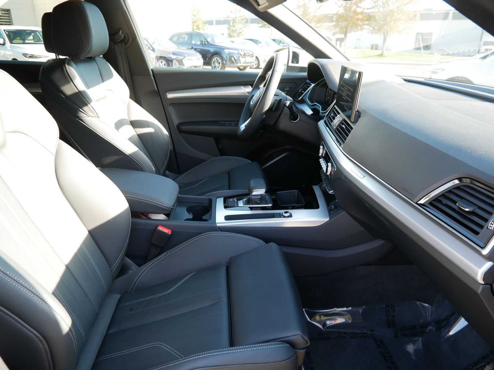 Thumbnail: 2025 Audi Q5 - 12