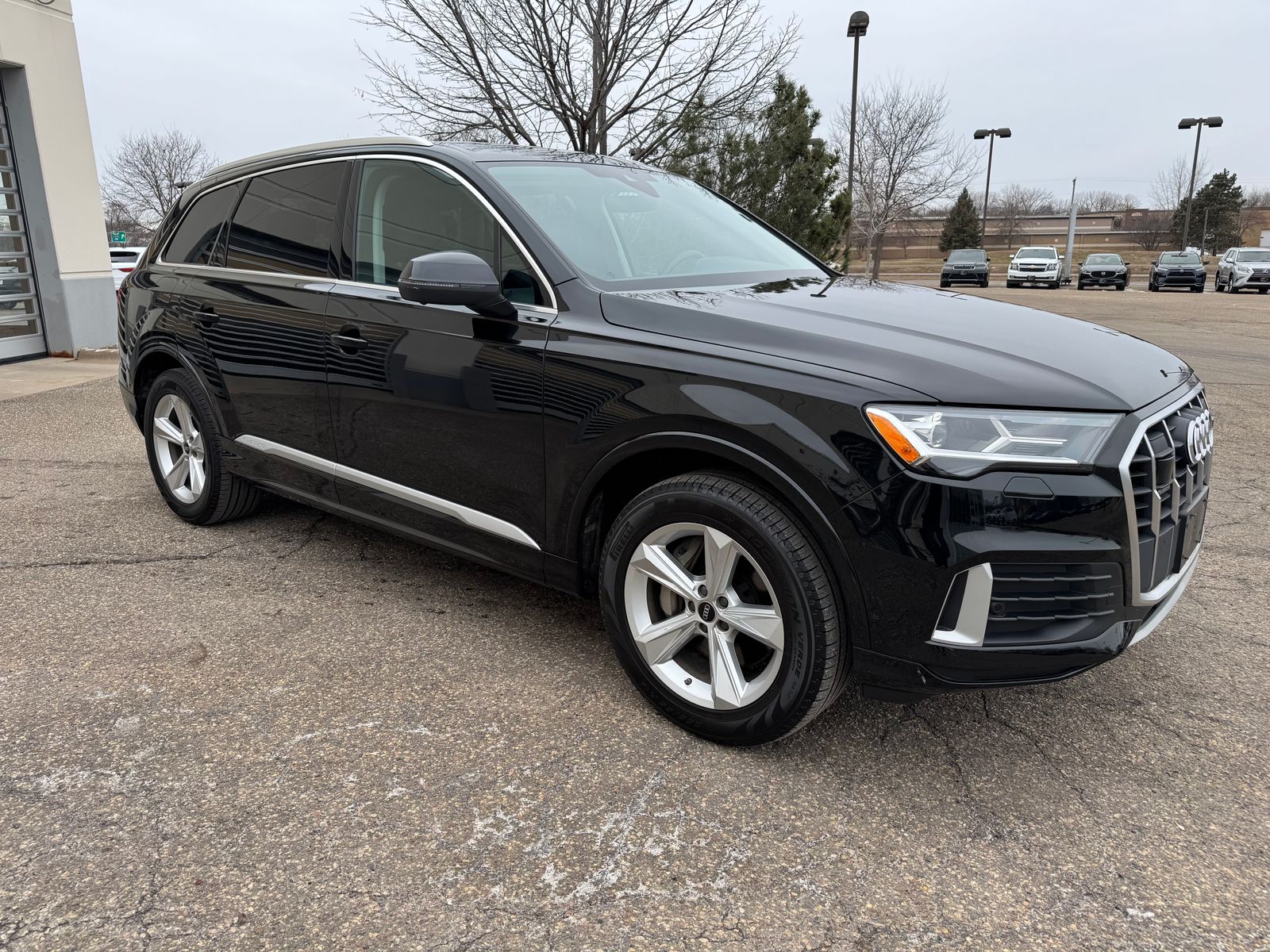 Thumbnail: 2023 Audi Q7 - 8