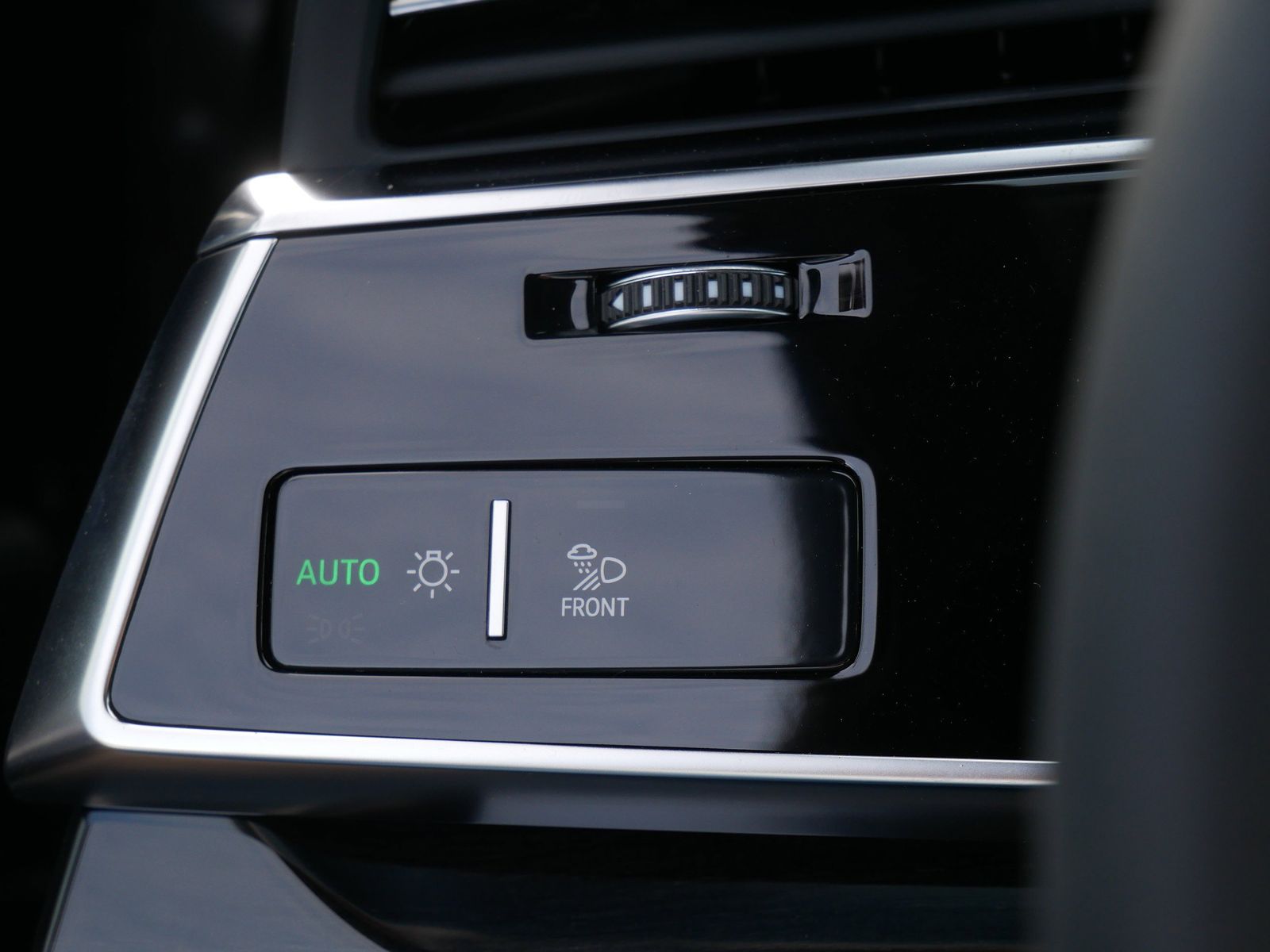 Thumbnail: 2026 Audi Q7 - 29