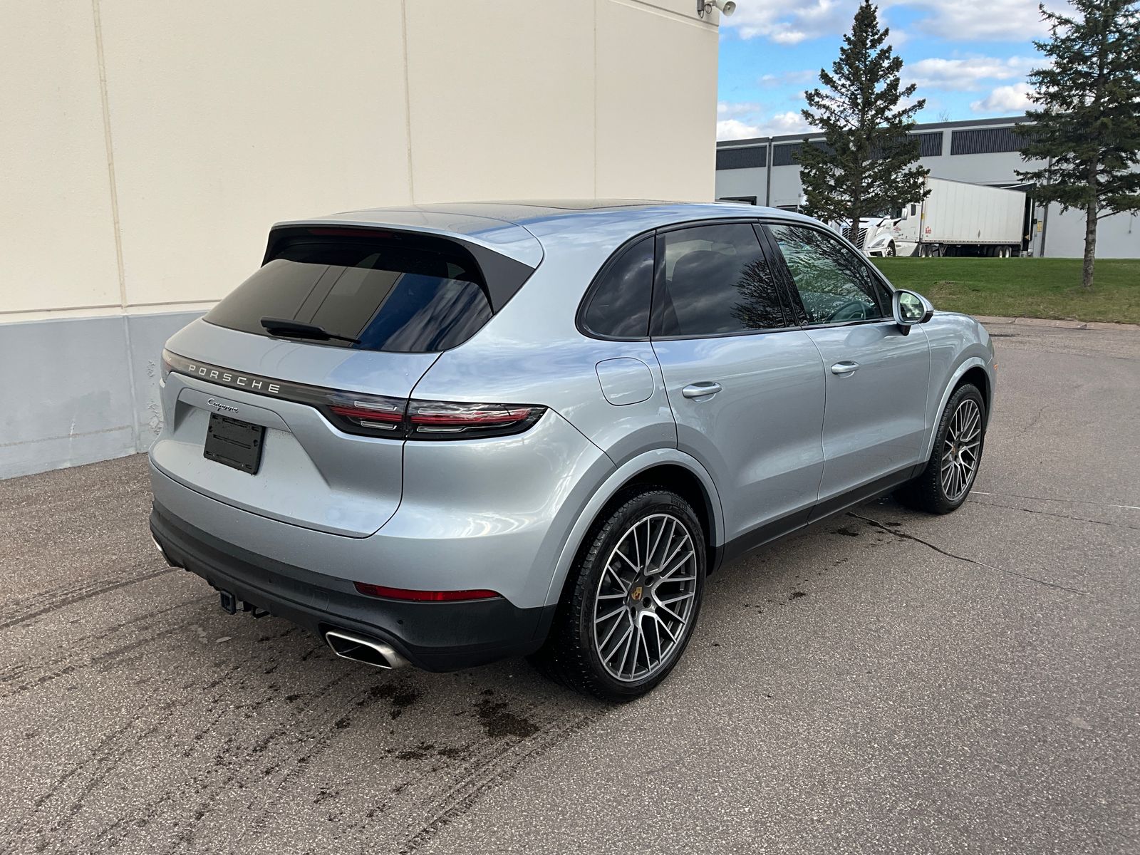 Thumbnail: 2023 Porsche Cayenne - 7
