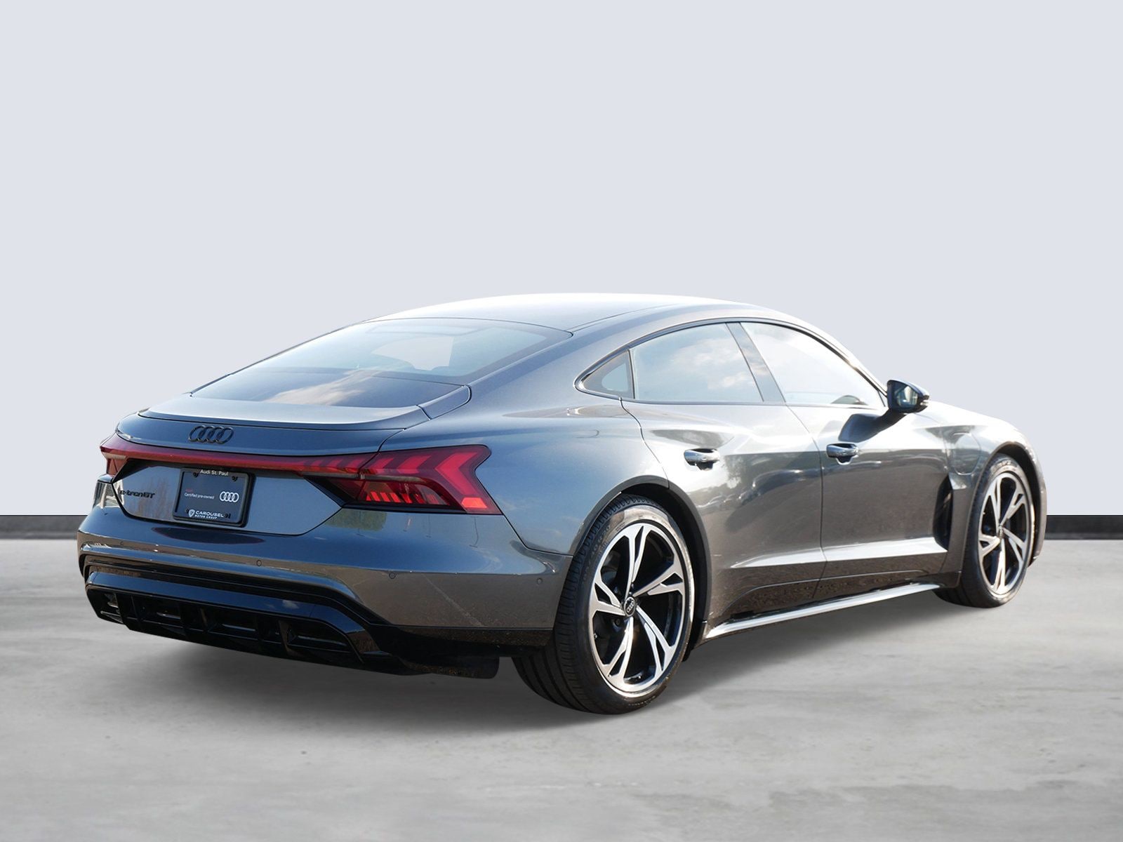 Thumbnail: 2022 Audi e-tron GT - 4