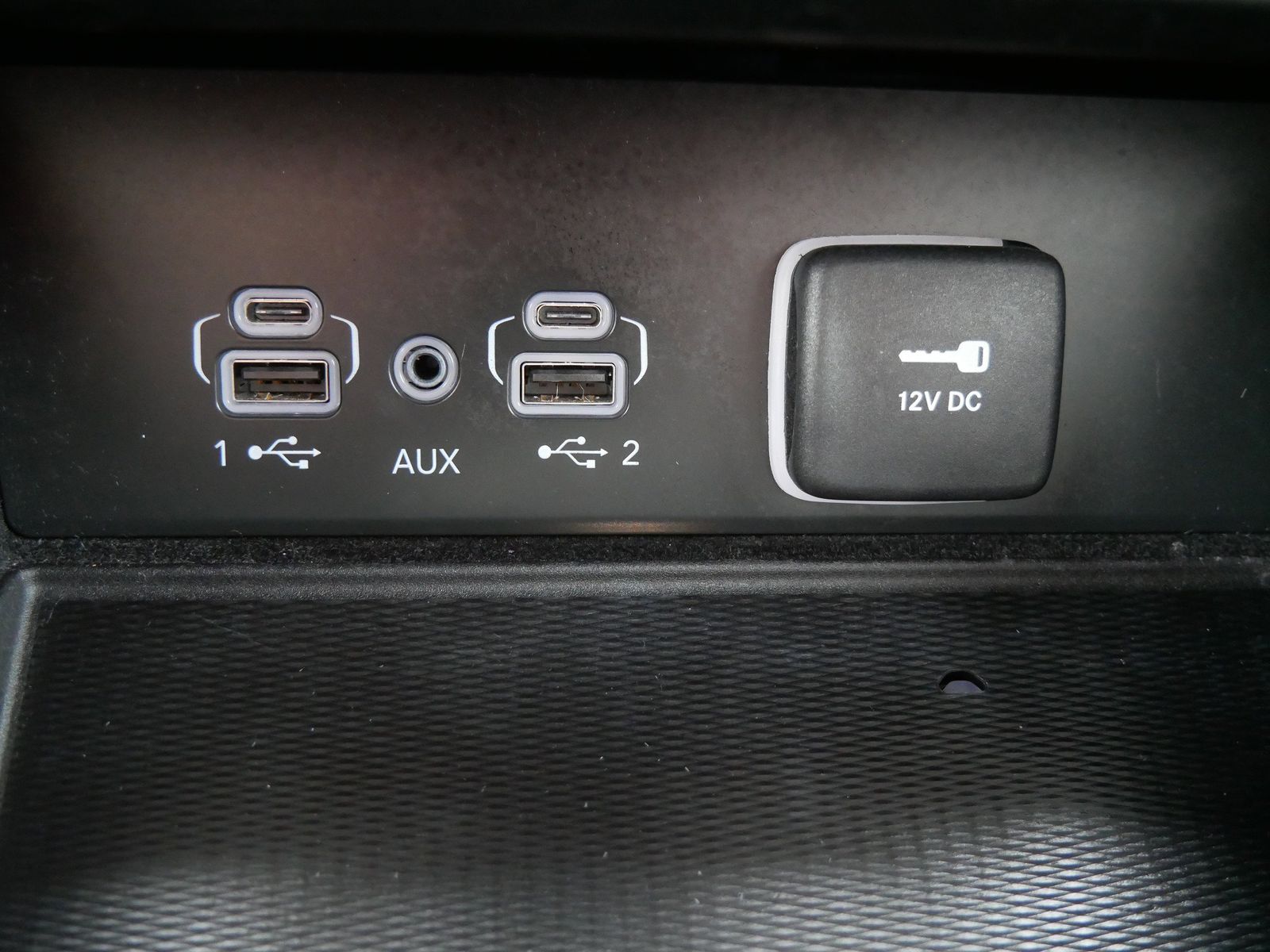 Thumbnail: 2022 Jeep Grand Cherokee - 21