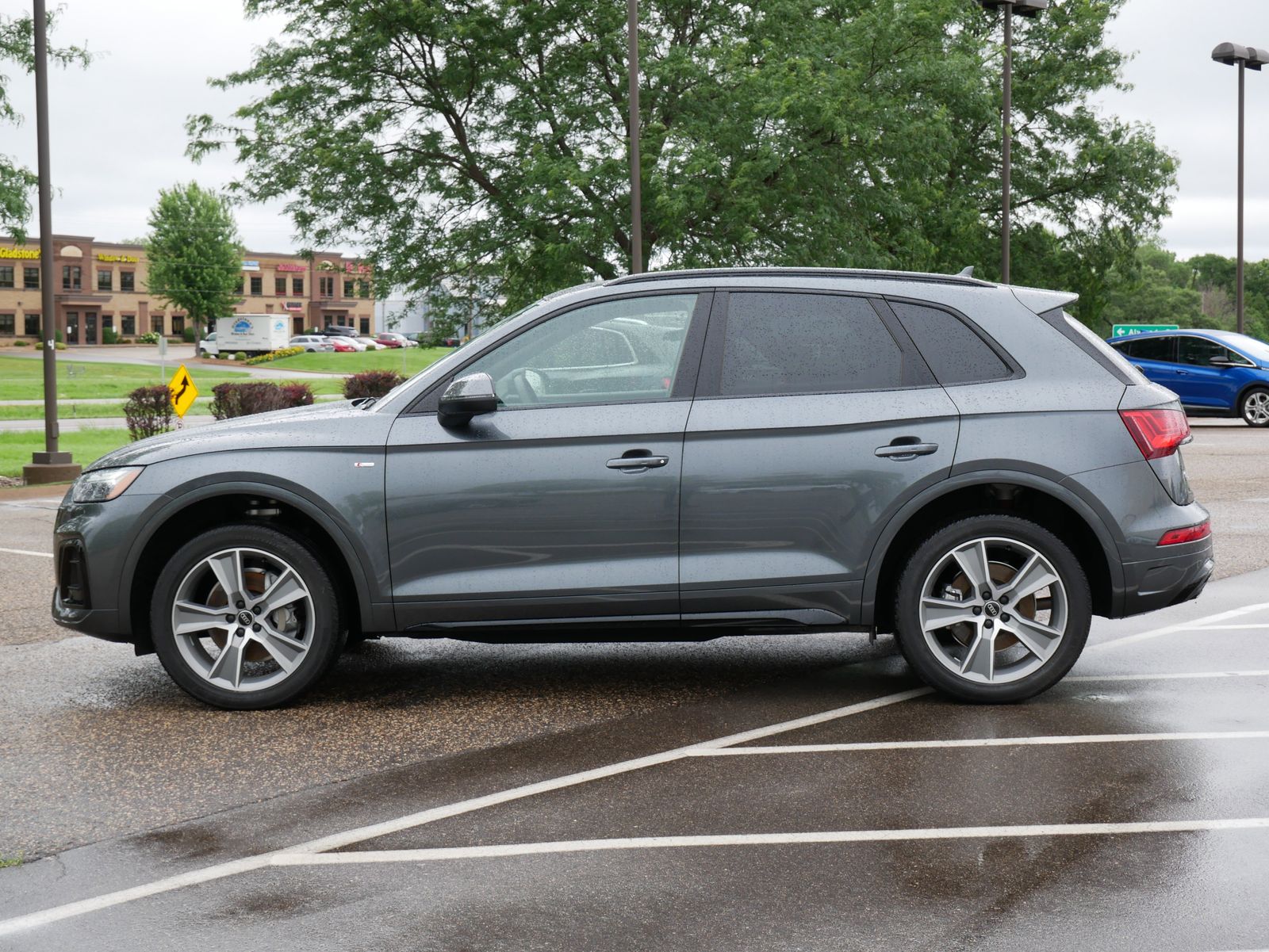 Thumbnail: 2025 Audi Q5 - 2