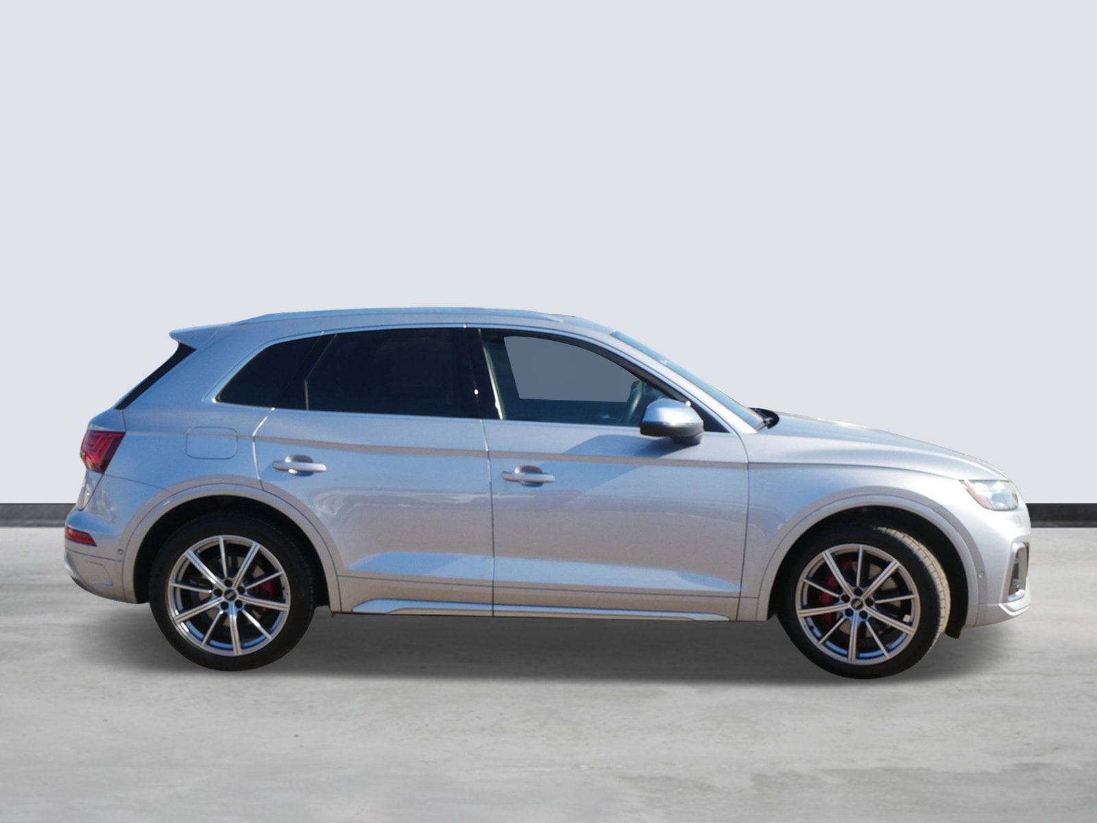 Thumbnail: 2023 Audi SQ5 - 5