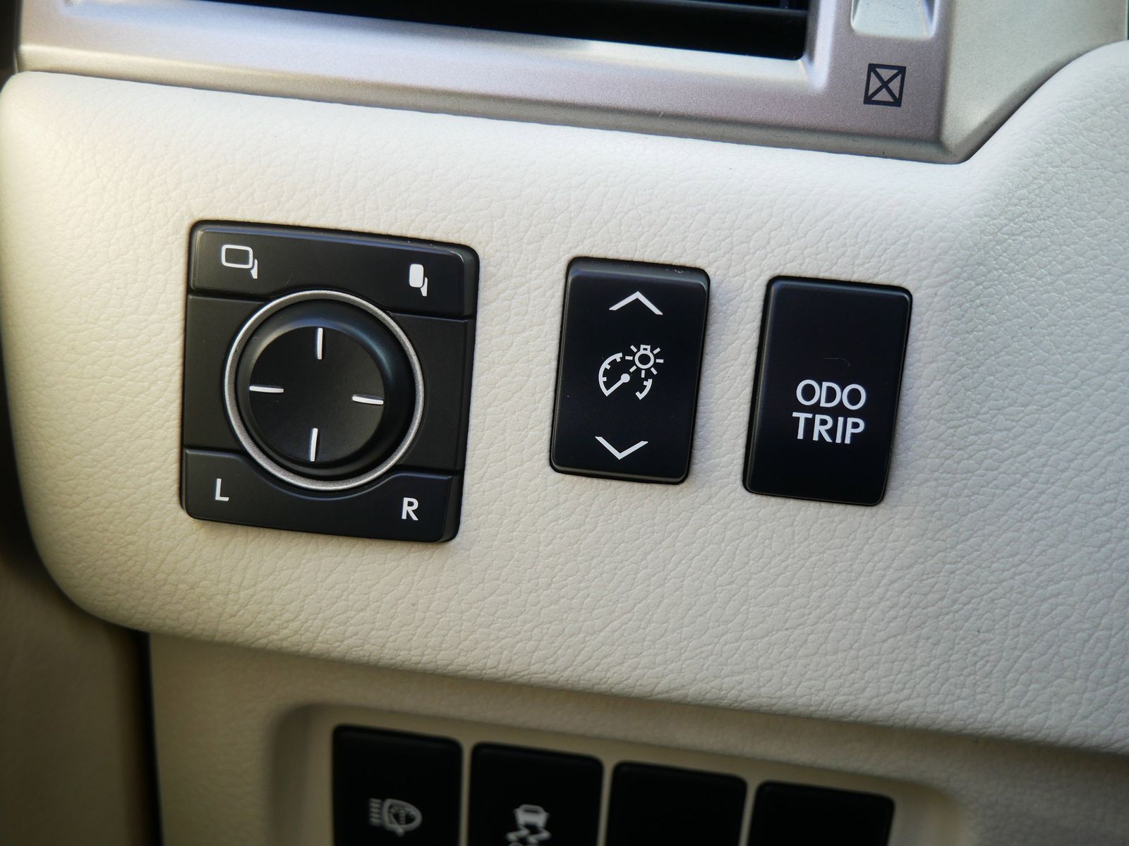 Thumbnail: 2014 Lexus GX - 27