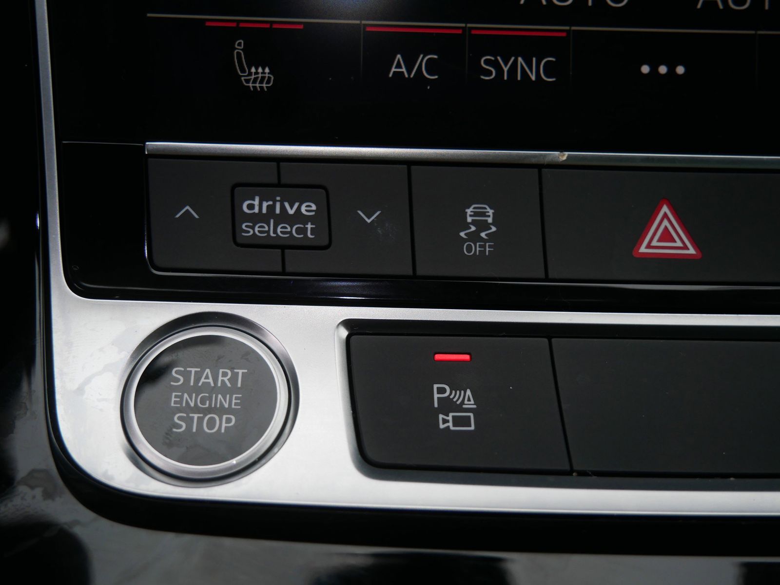 Thumbnail: 2025 Audi Q7 - 27