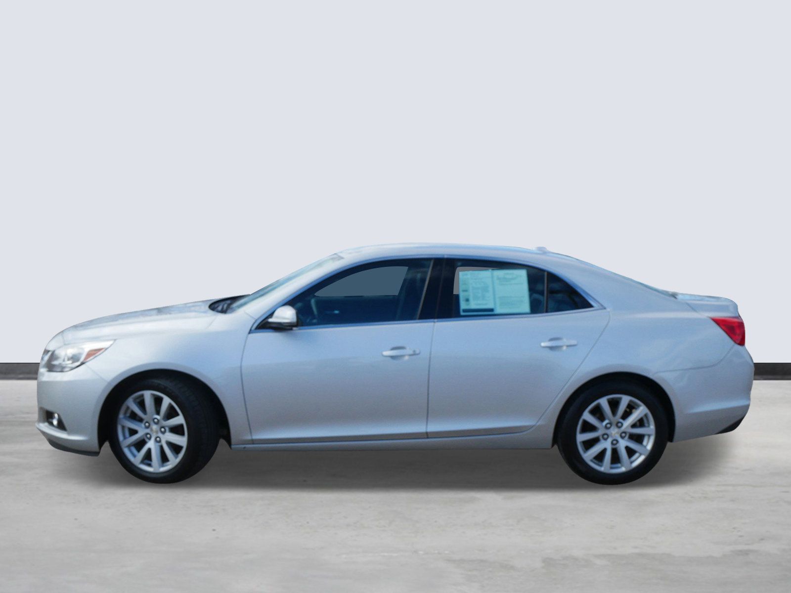 Thumbnail: 2014 Chevrolet Malibu - 2