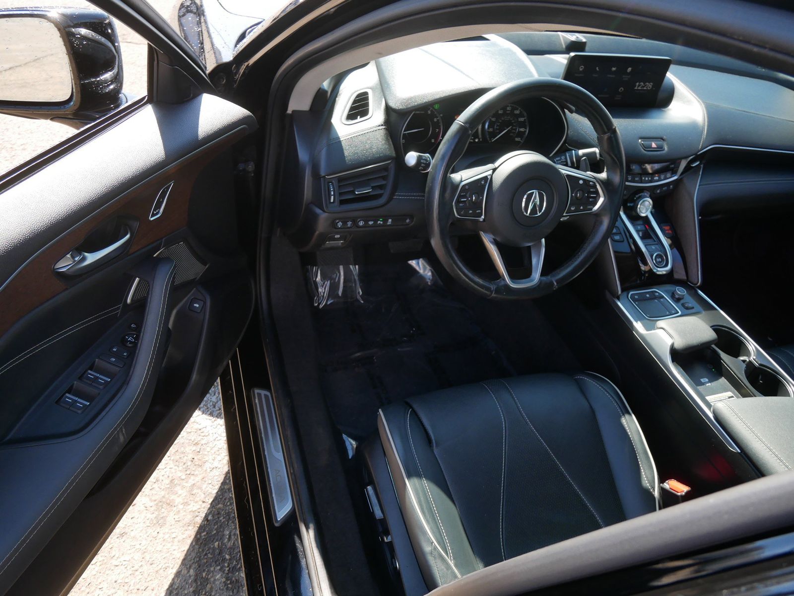 Thumbnail: 2022 Acura TLX - 9