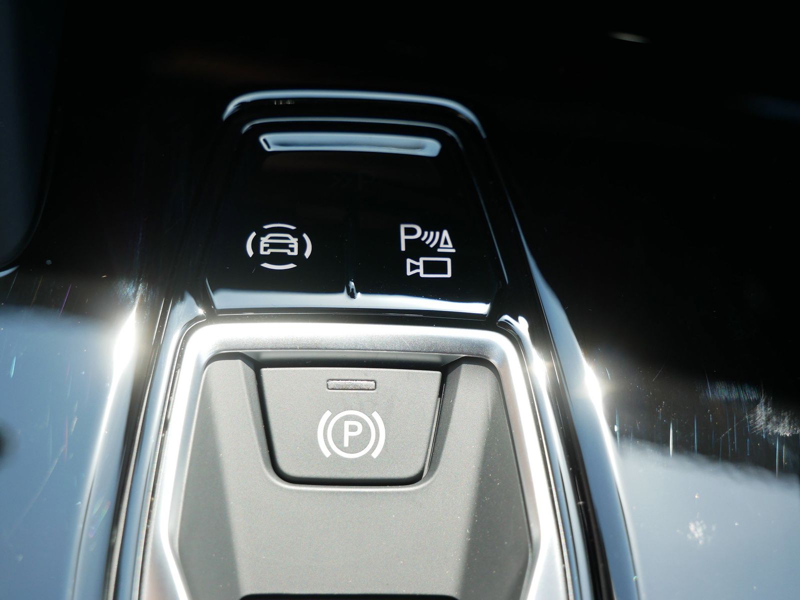 Thumbnail: 2026 Audi SQ5 - 23